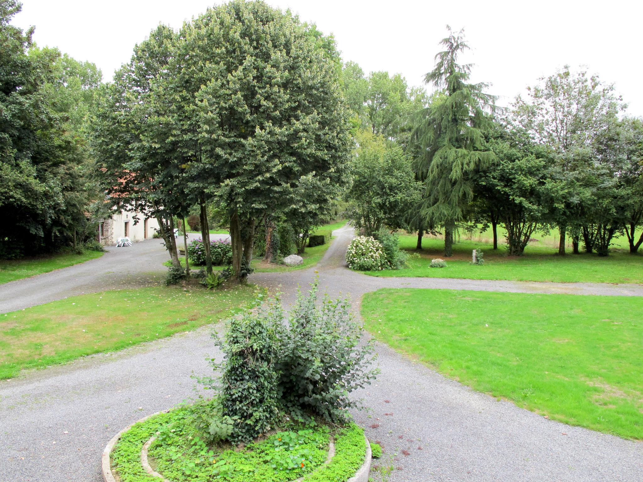 Photo 9 - Maison de 2 chambres à Savigny avec jardin