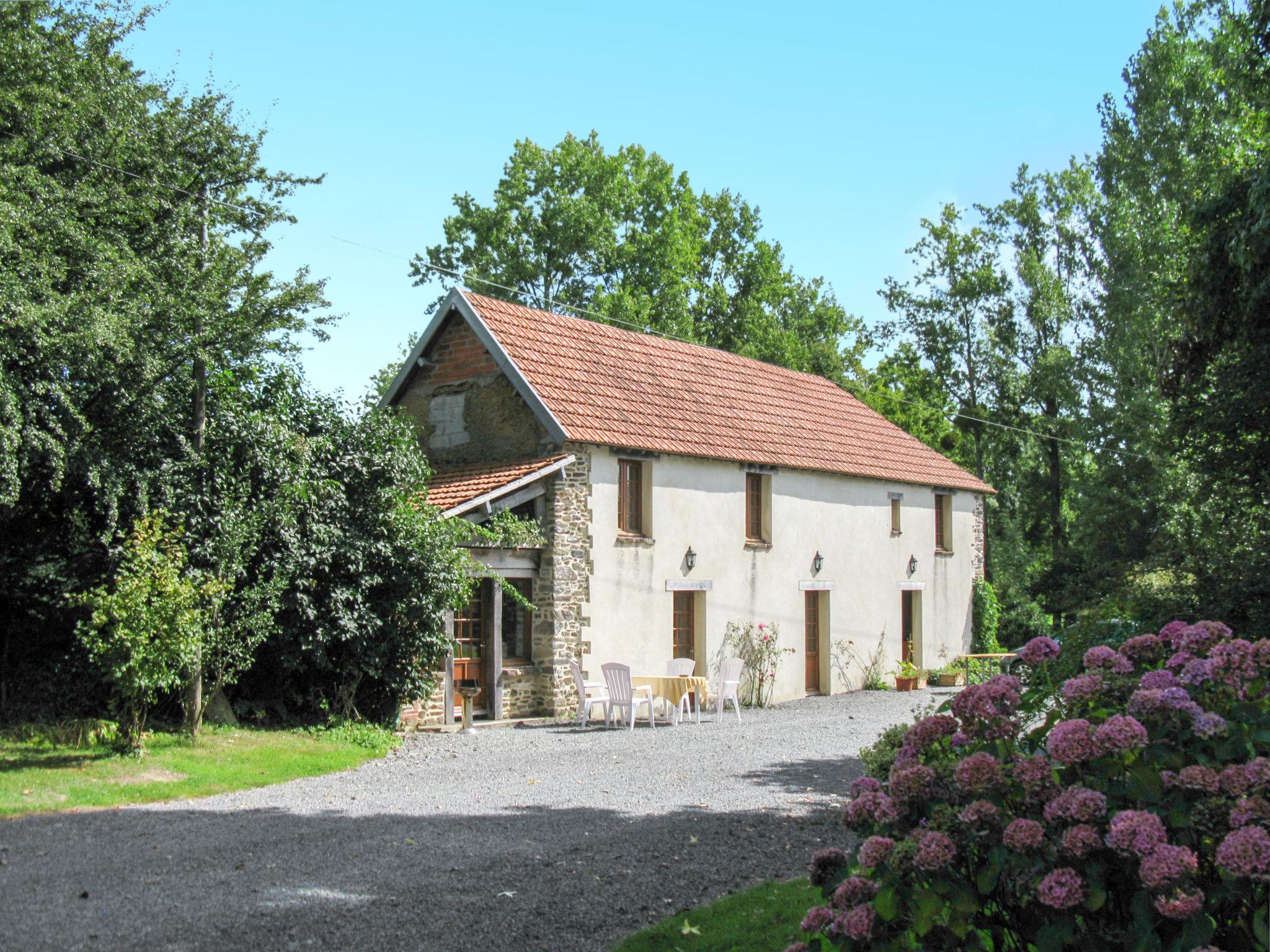 Photo 1 - Maison de 2 chambres à Savigny avec jardin et vues à la mer