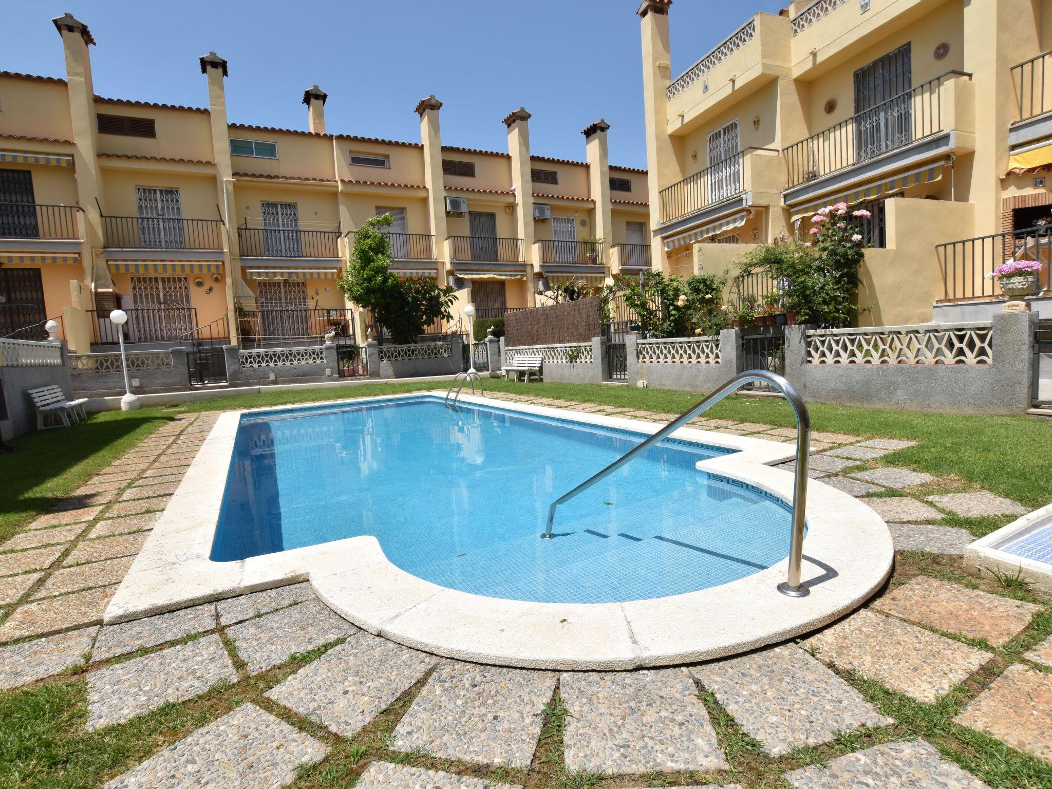 Foto 1 - Casa con 3 camere da letto a Torredembarra con piscina e vista mare