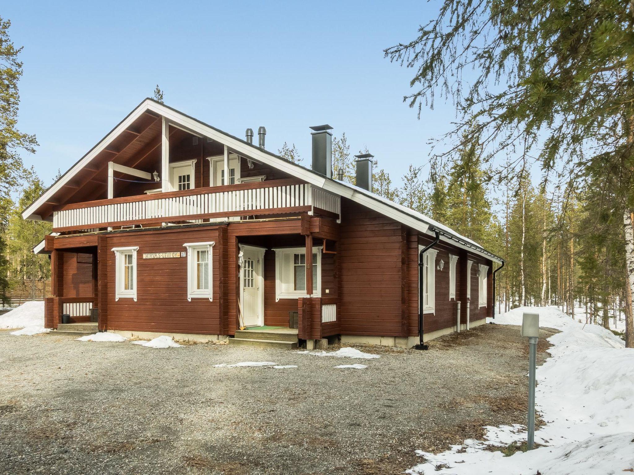 Foto 1 - Casa de 3 habitaciones en Kittilä con sauna y vistas a la montaña