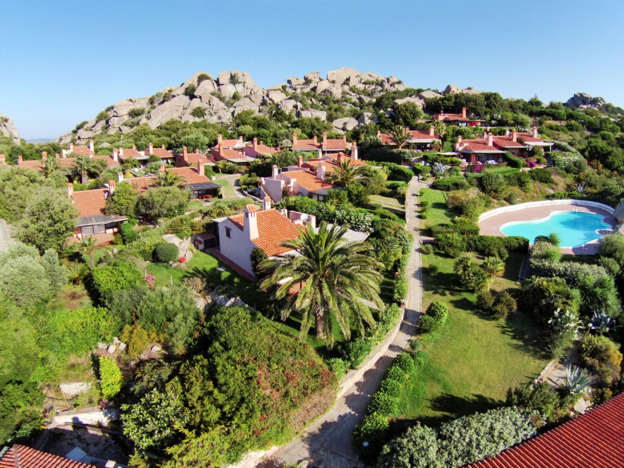 Photo 2 - Maison de 2 chambres à Palau avec piscine et vues à la mer