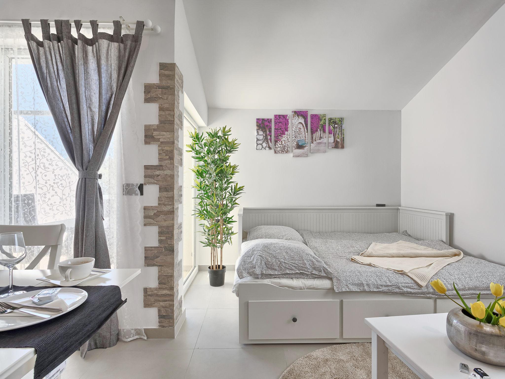 Foto 6 - Apartamento em Pula com jardim e terraço