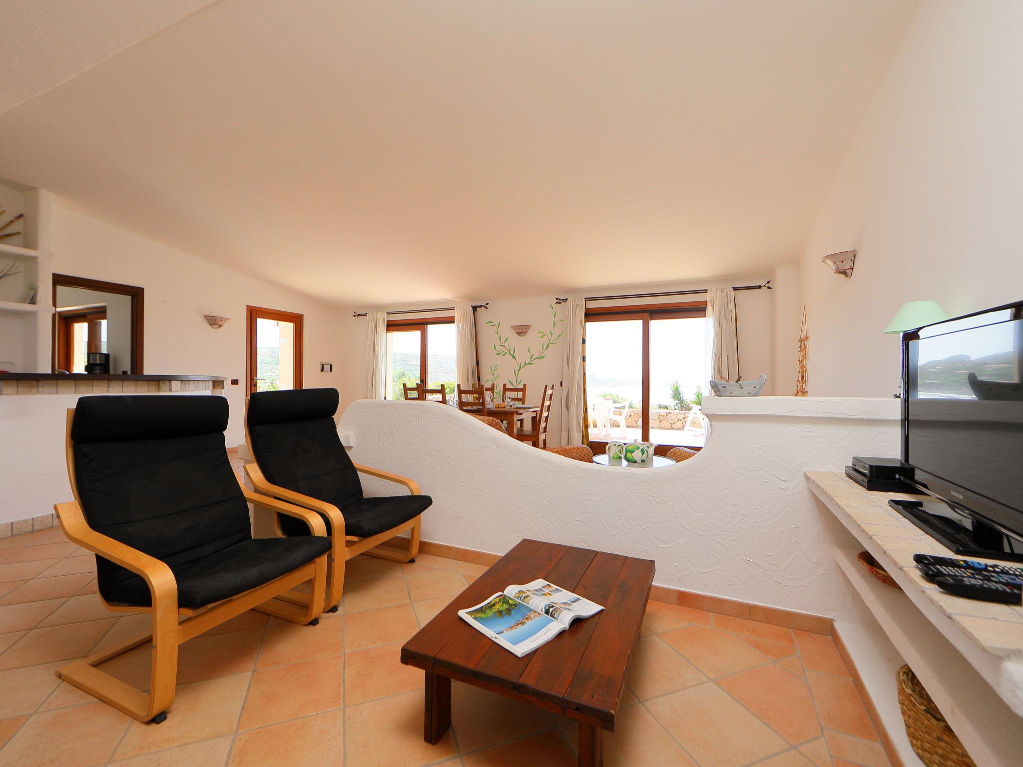 Foto 8 - Casa de 3 habitaciones en Aglientu con terraza y vistas al mar