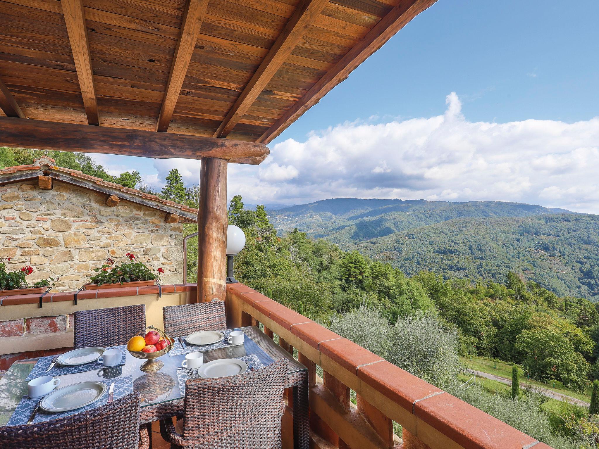 Foto 4 - Apartamento de 2 quartos em Pescia com piscina e jardim