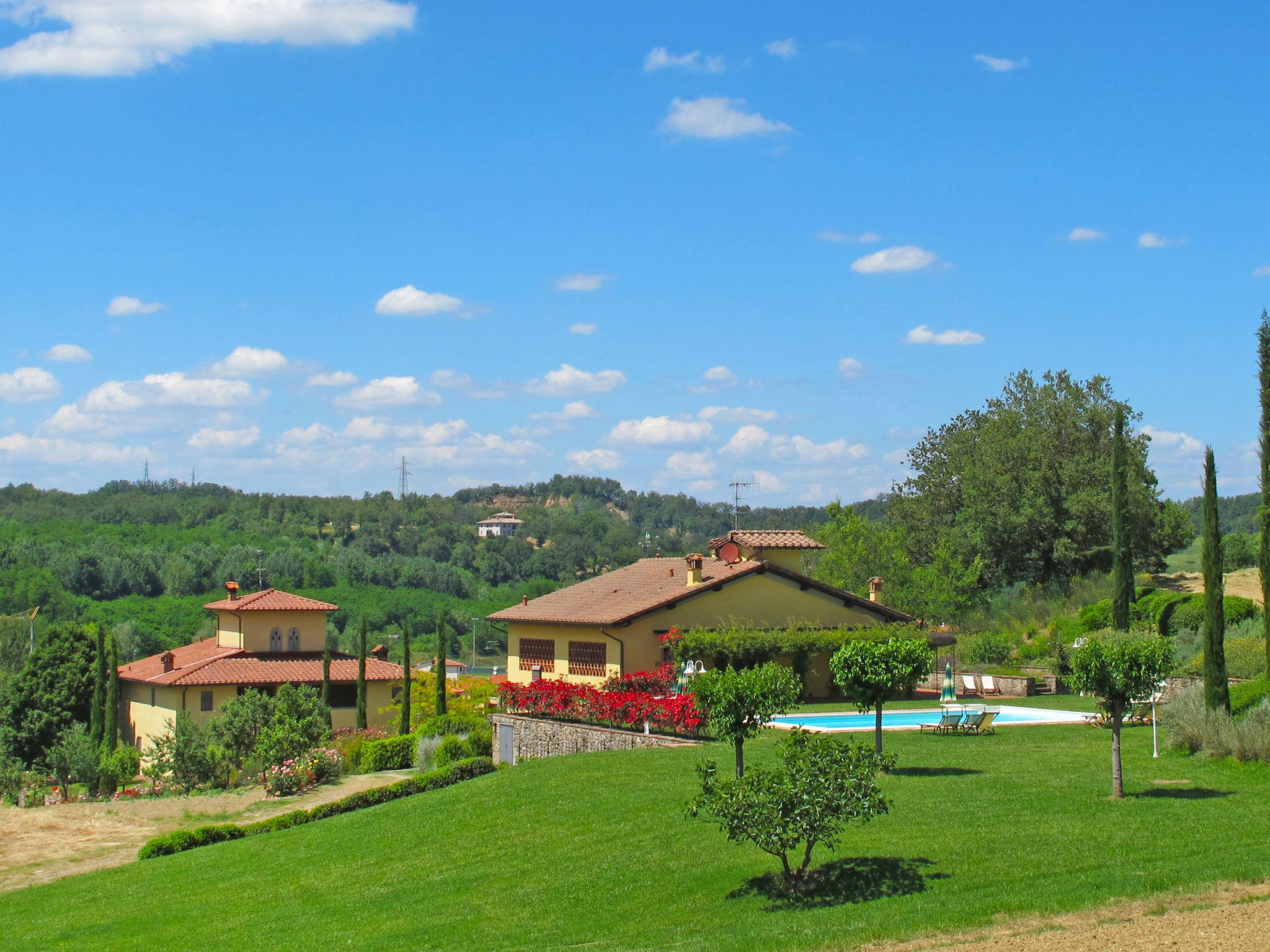 Foto 1 - Casa de 6 habitaciones en San Giovanni Valdarno con piscina privada y terraza