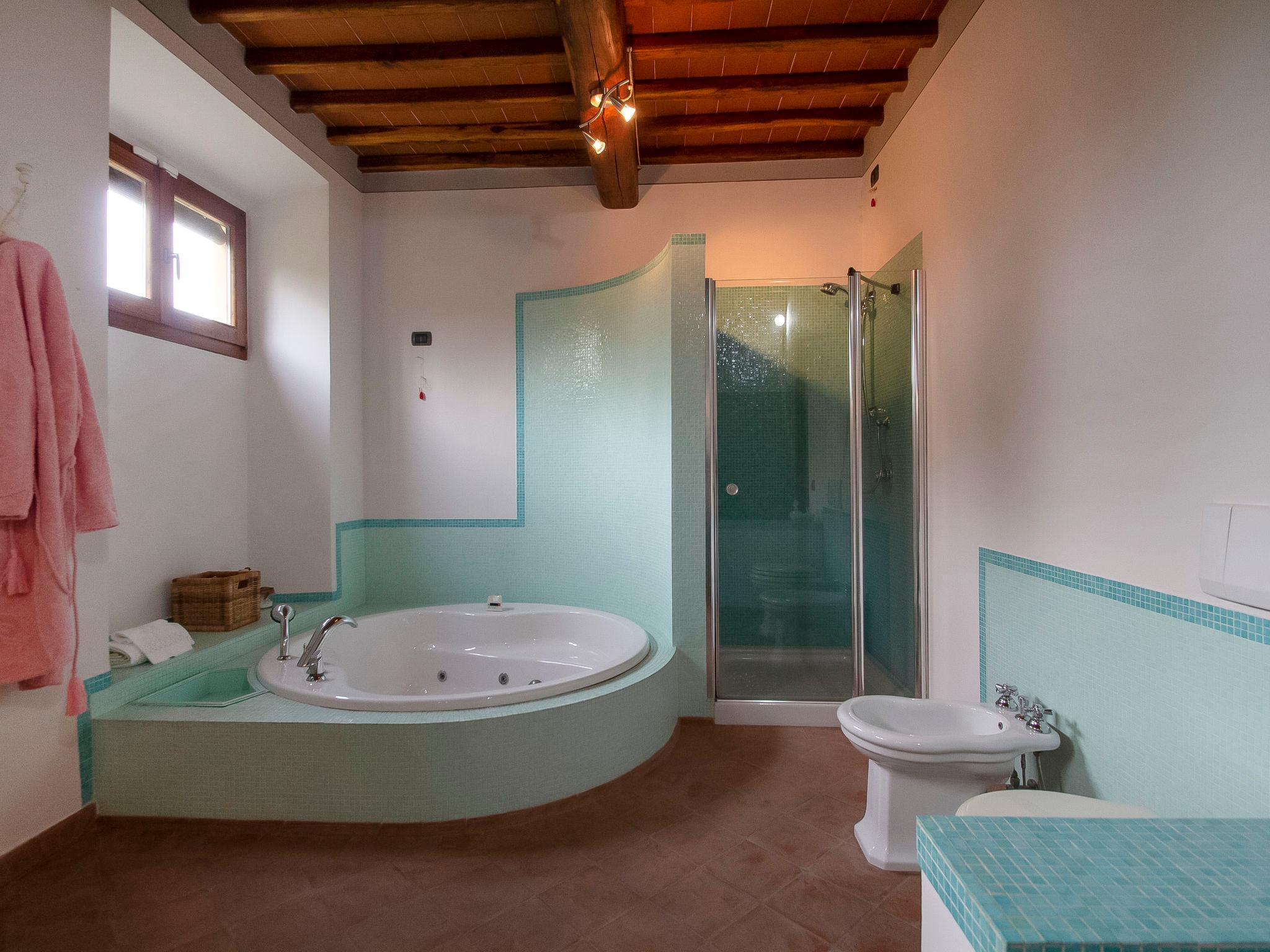 Foto 16 - Casa de 6 quartos em San Giovanni Valdarno com piscina privada e terraço