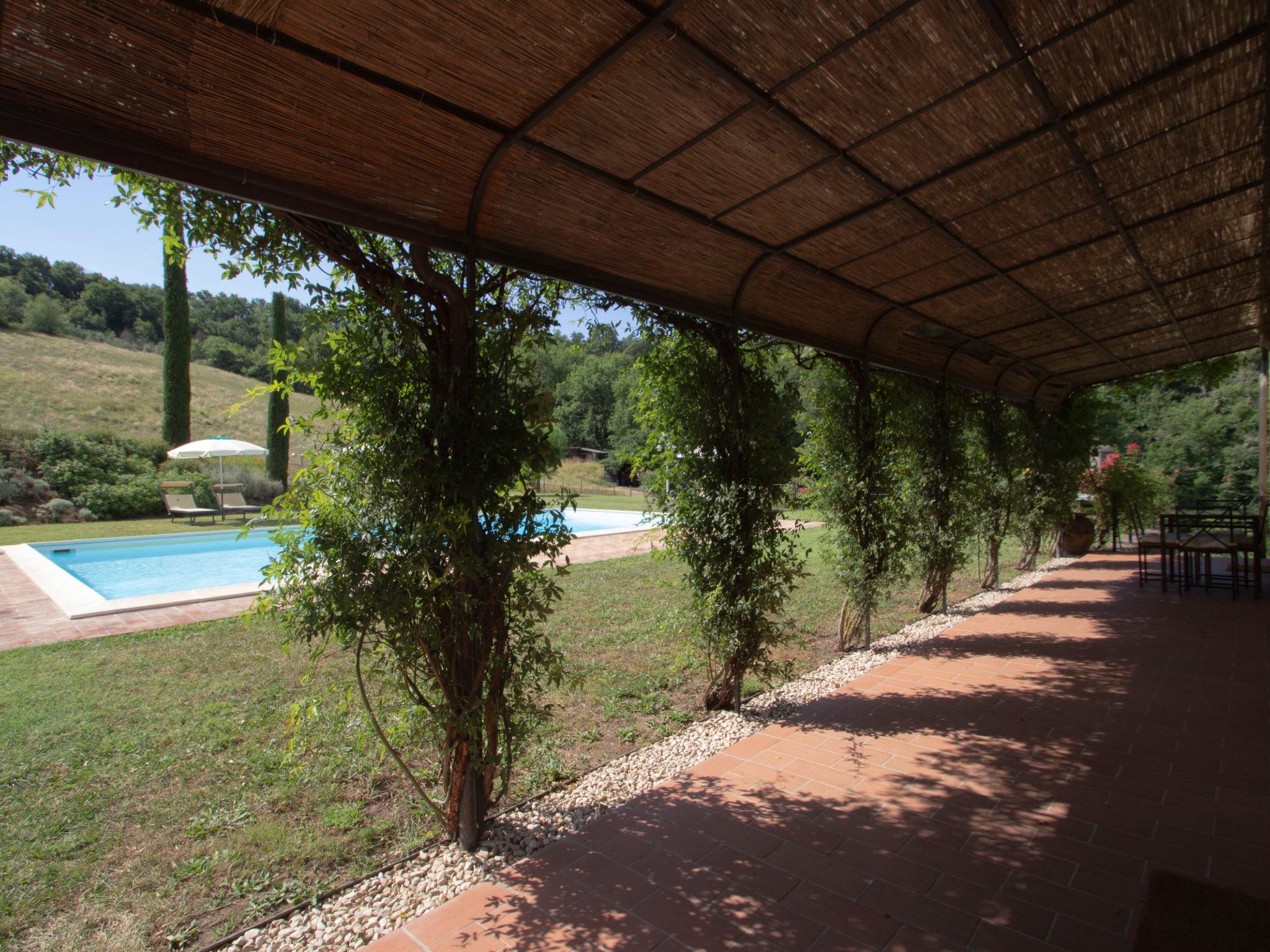 Photo 55 - Maison de 6 chambres à San Giovanni Valdarno avec piscine privée et jardin