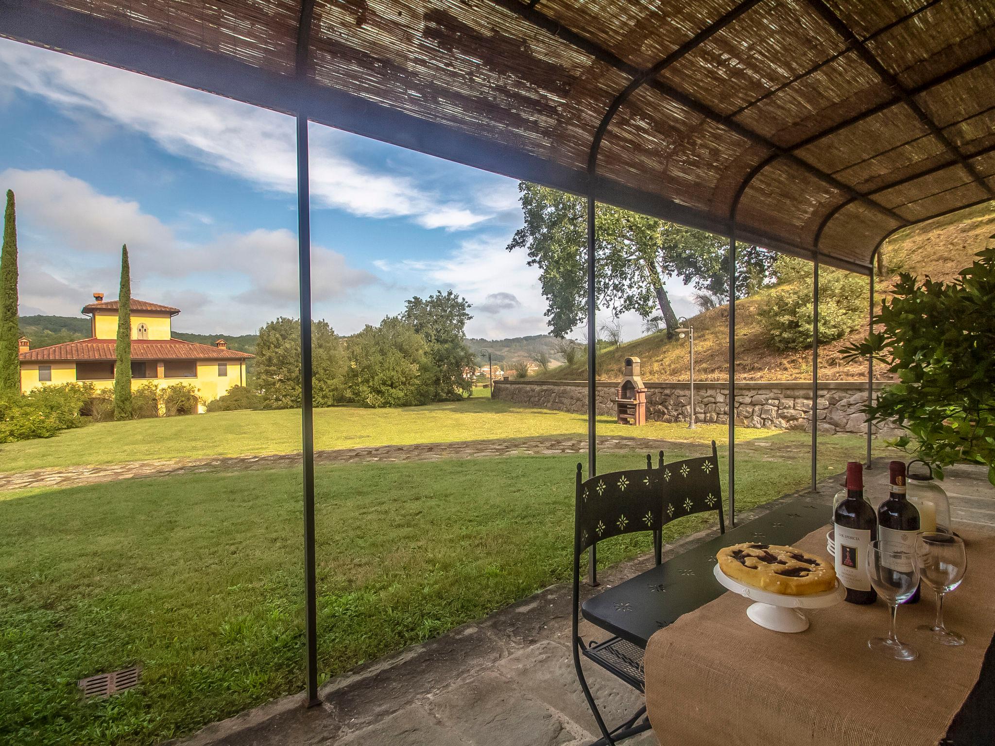 Foto 22 - Casa de 6 quartos em San Giovanni Valdarno com piscina privada e terraço