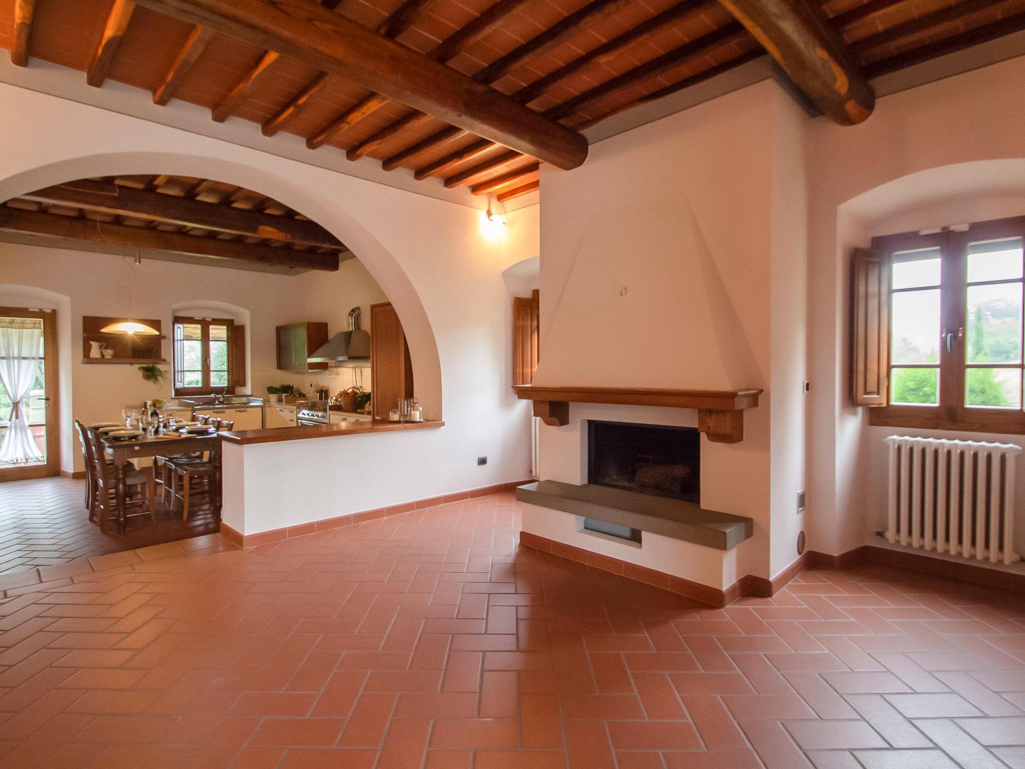 Foto 19 - Casa de 6 habitaciones en San Giovanni Valdarno con piscina privada y terraza
