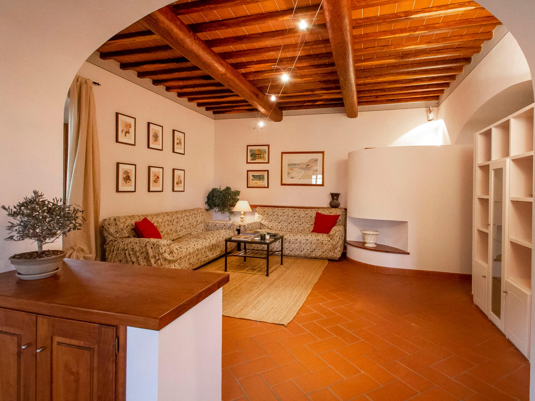 Foto 17 - Haus mit 6 Schlafzimmern in San Giovanni Valdarno mit privater pool und terrasse