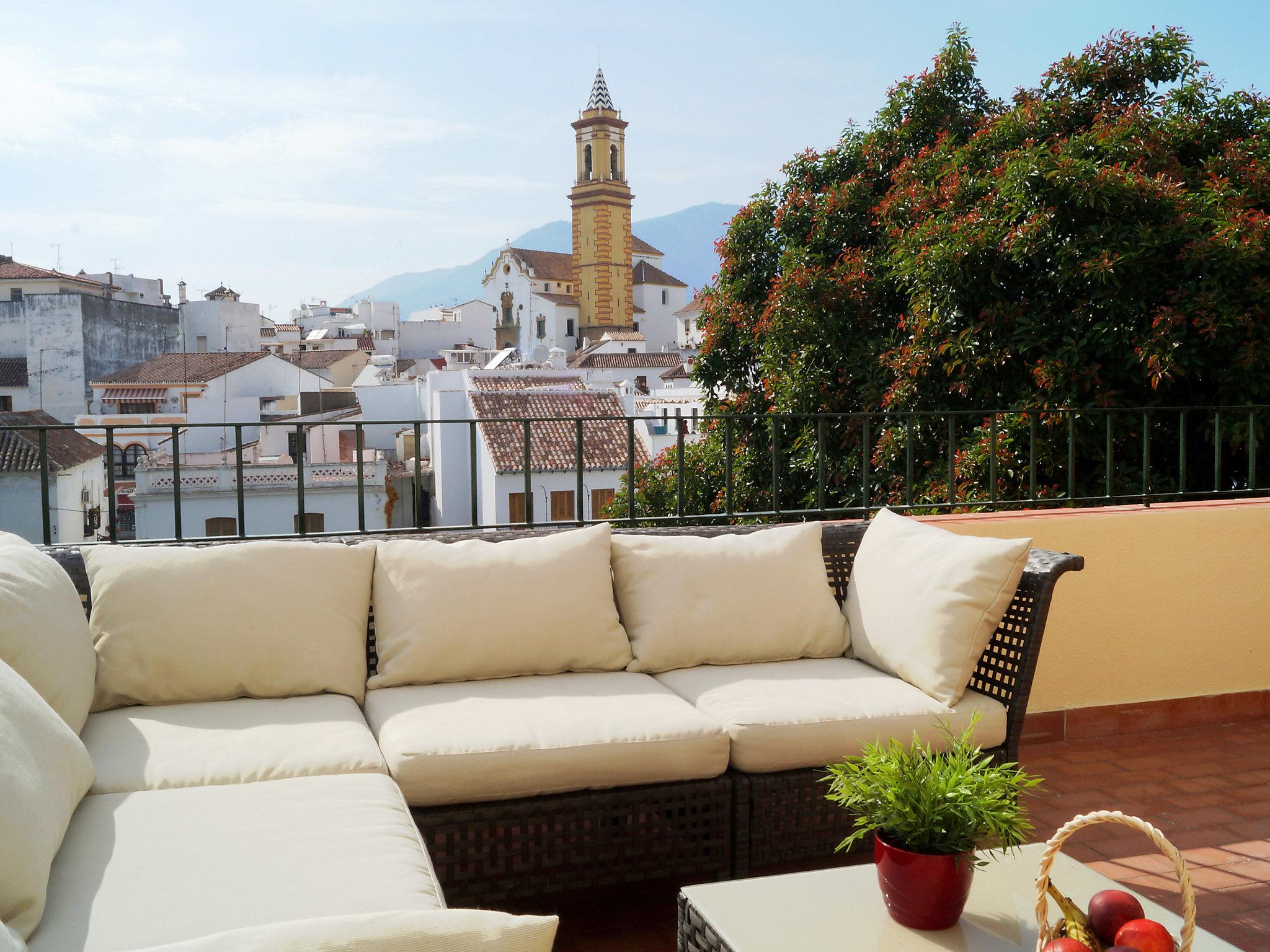 Photo 2 - 2 bedroom Apartment in Estepona with terrace and sea view