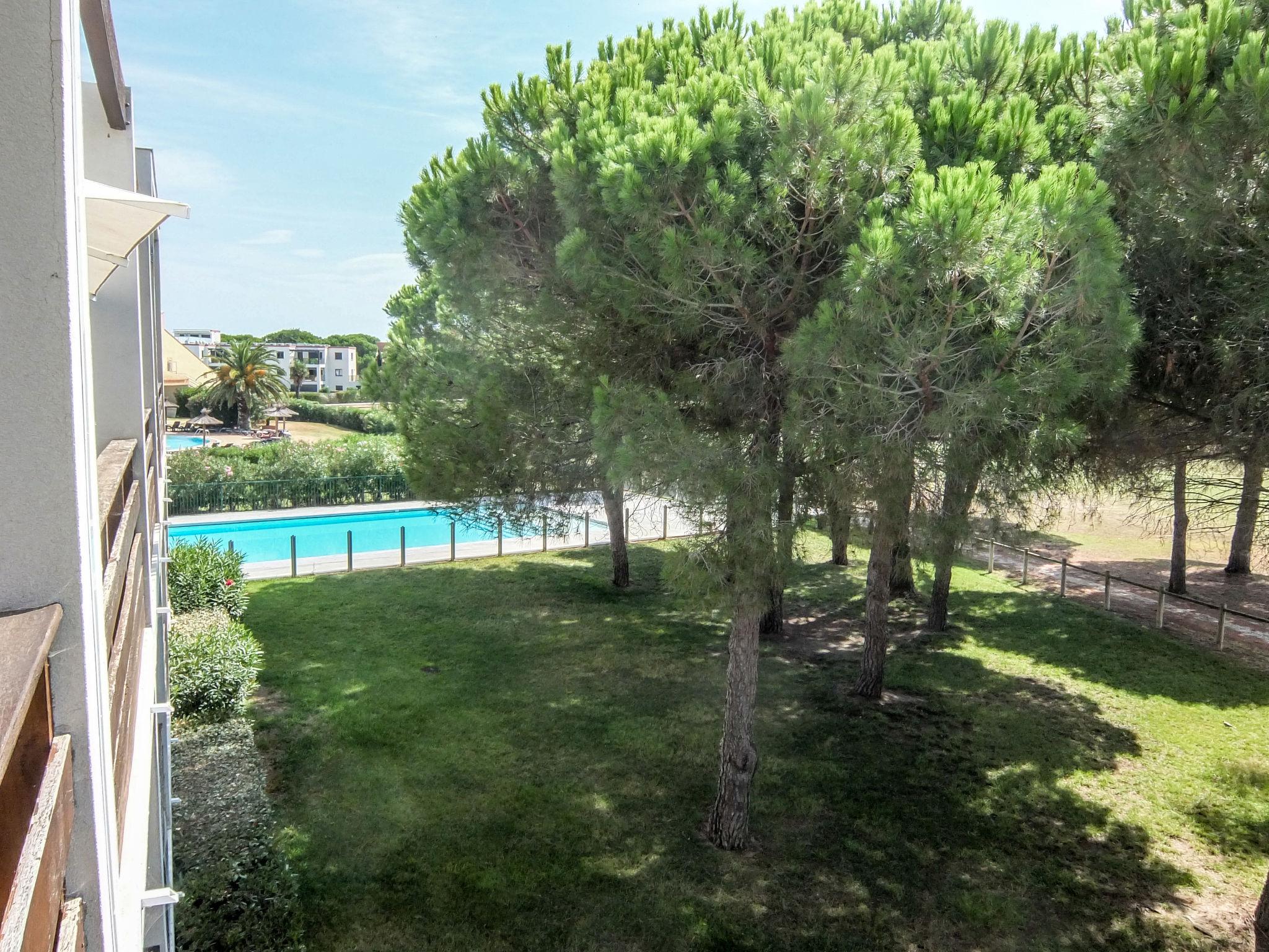 Foto 12 - Apartamento de 1 quarto em Saint-Cyprien com piscina e vistas do mar