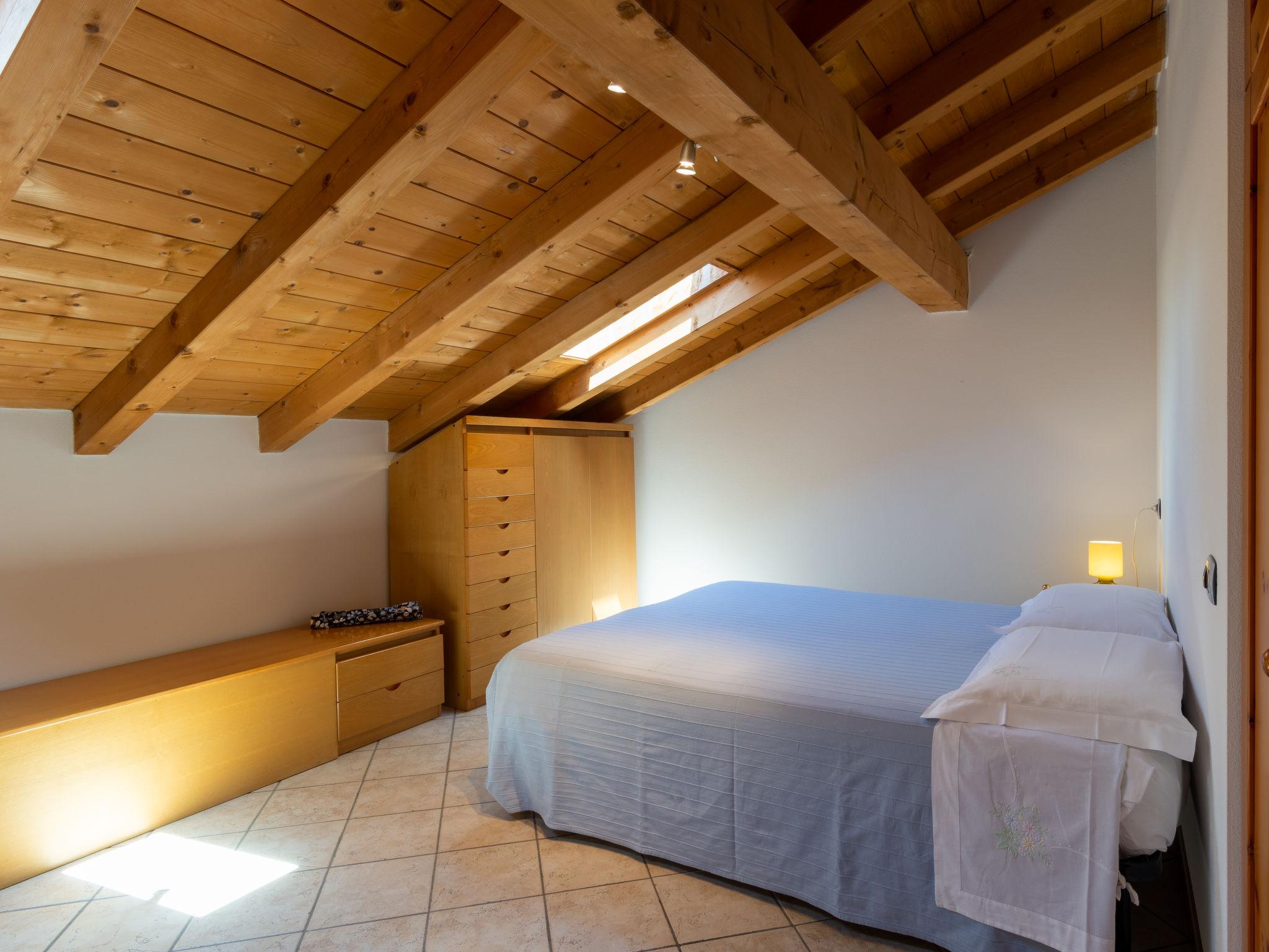 Foto 17 - Haus mit 4 Schlafzimmern in Colico mit garten und blick auf die berge