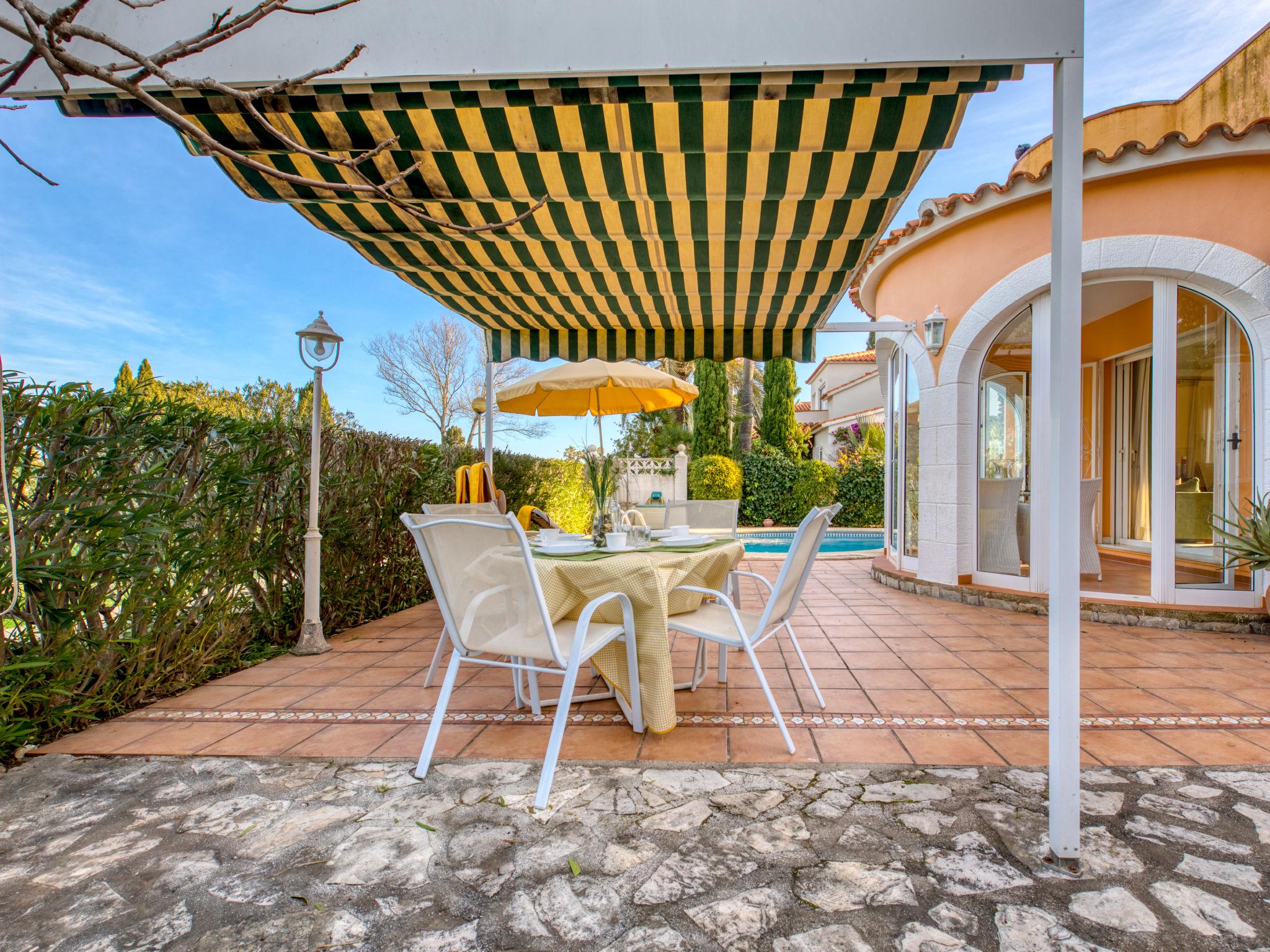 Photo 2 - Maison de 3 chambres à Oliva avec piscine privée et jardin