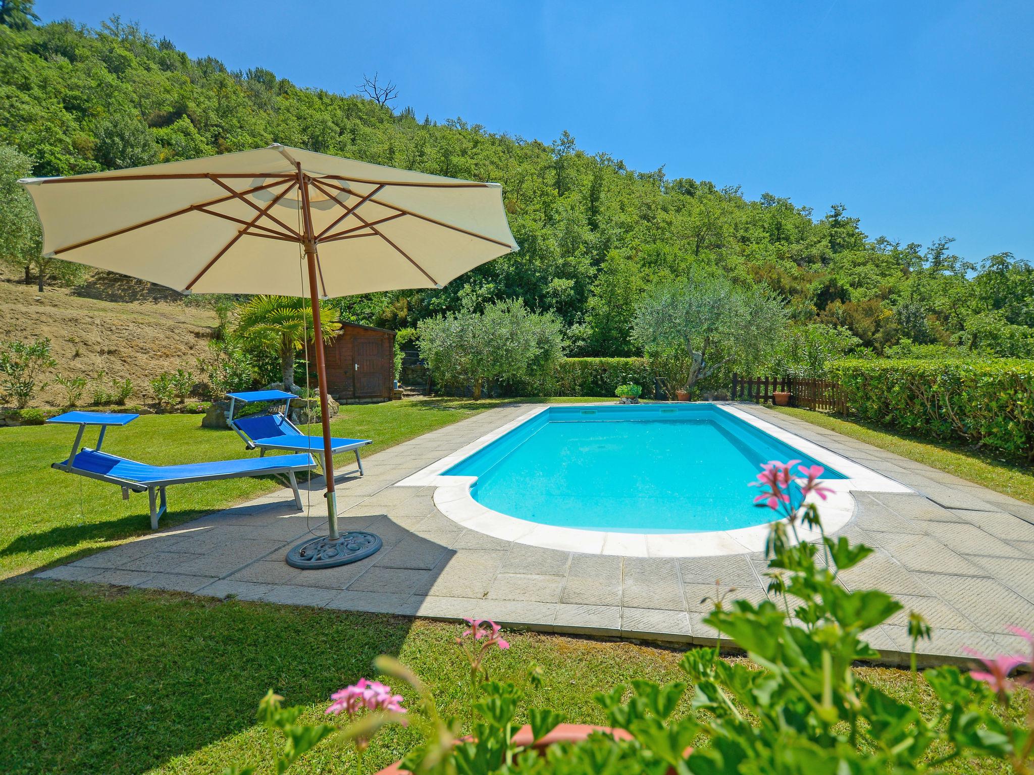 Foto 4 - Haus mit 6 Schlafzimmern in Cortona mit privater pool und garten