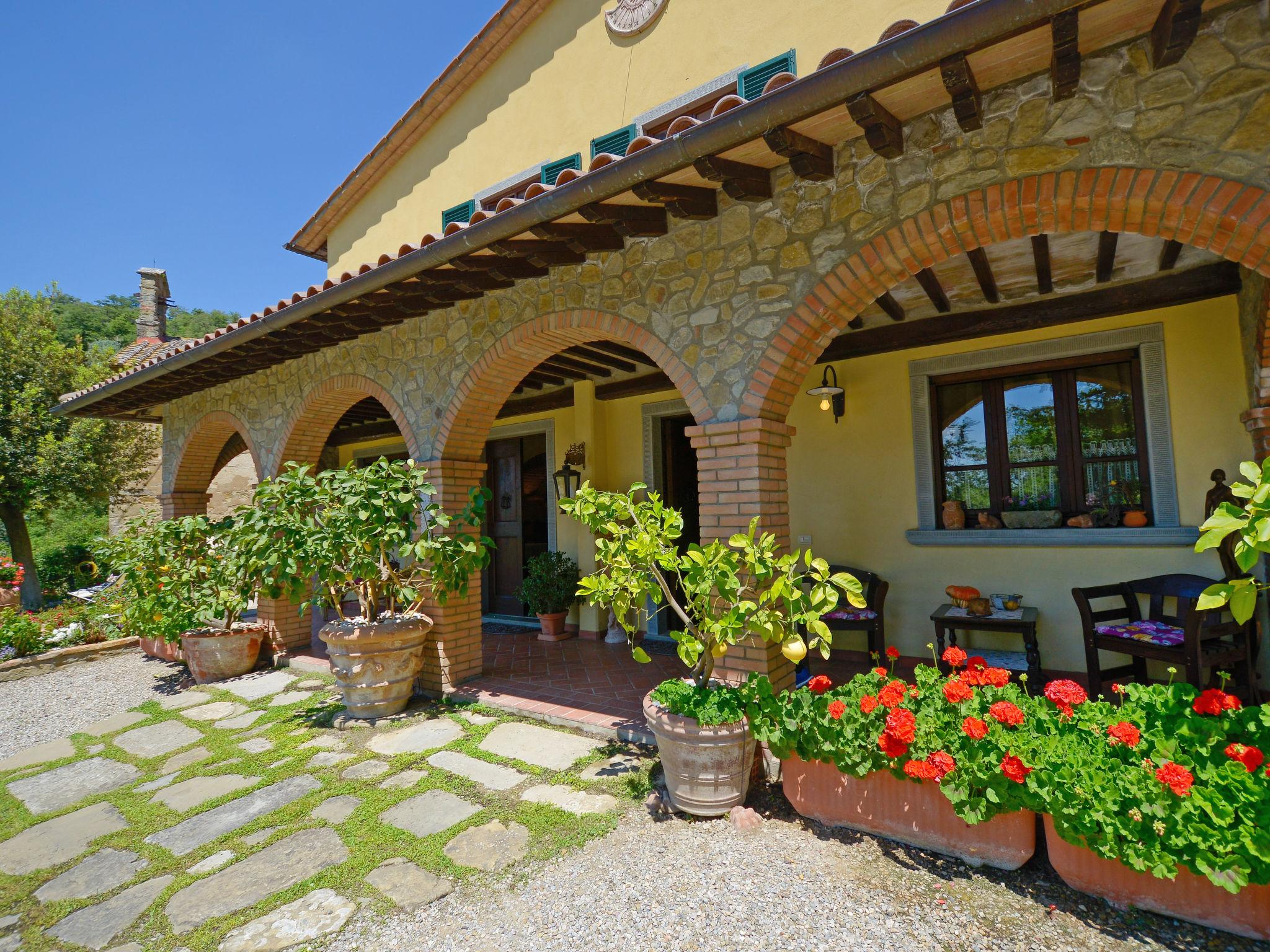 Photo 32 - Maison de 6 chambres à Cortona avec piscine privée et jardin
