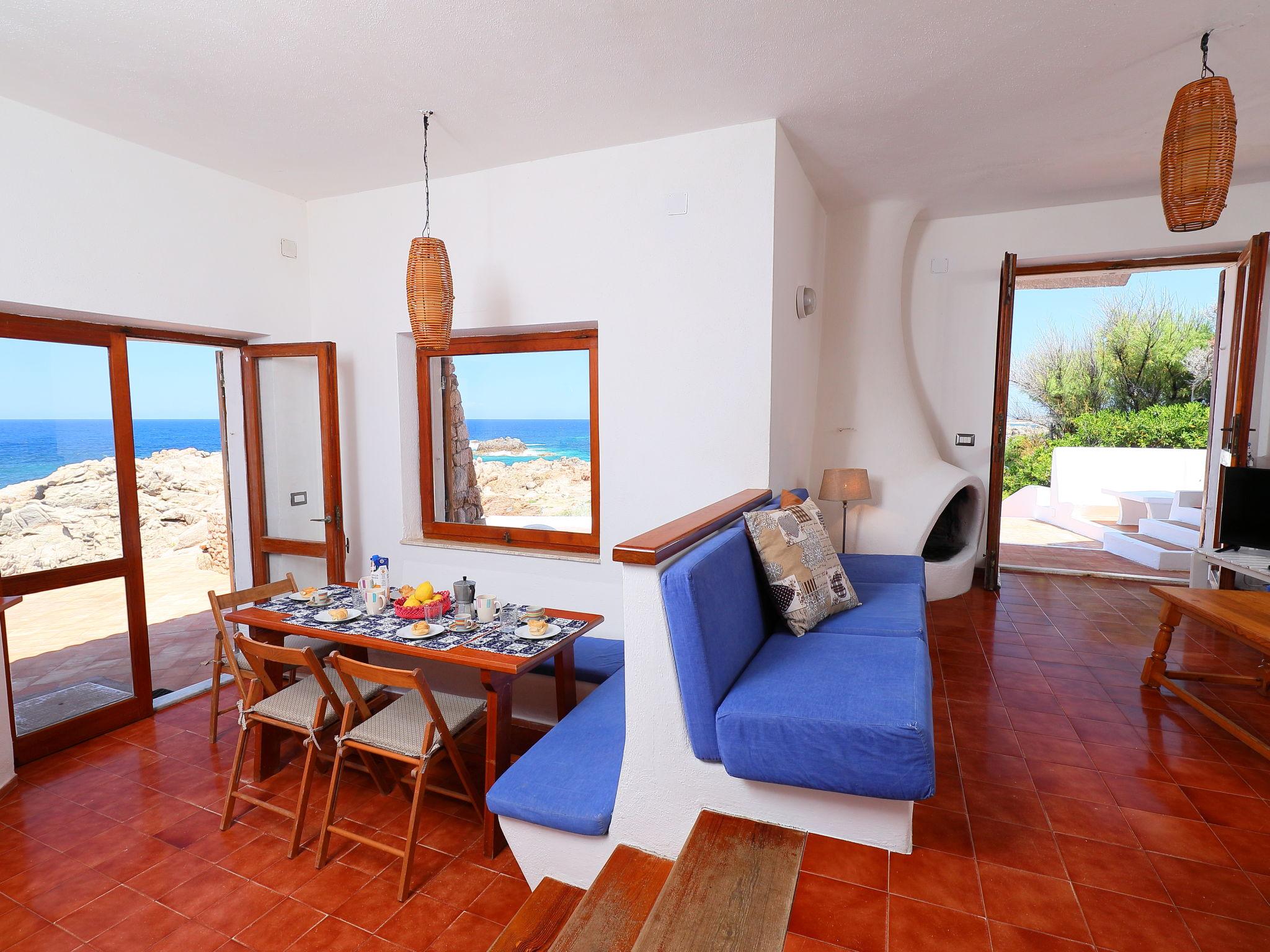 Photo 8 - Maison de 3 chambres à Aglientu avec terrasse et vues à la mer