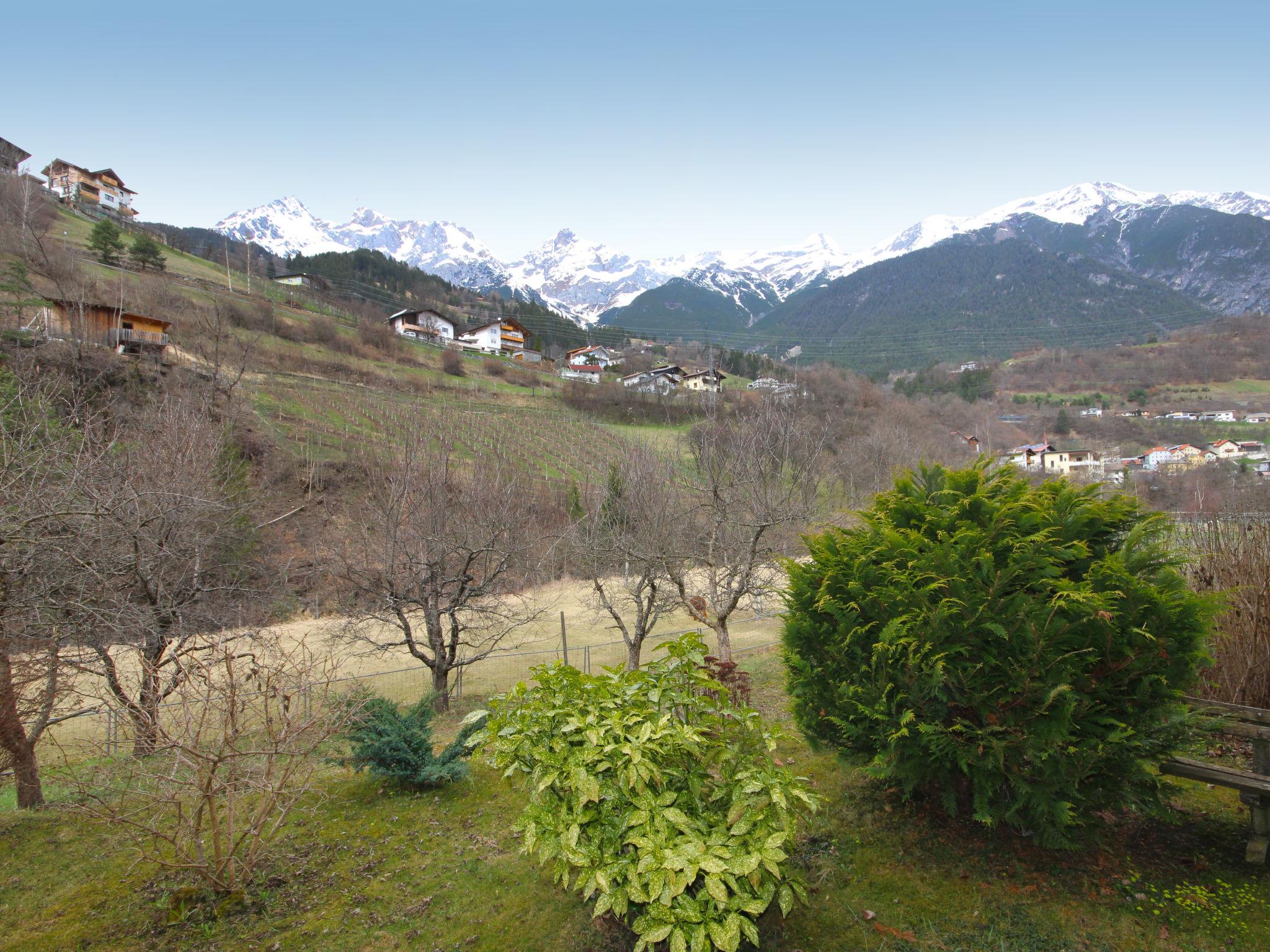 Photo 13 - 2 bedroom Apartment in Pians with garden and mountain view