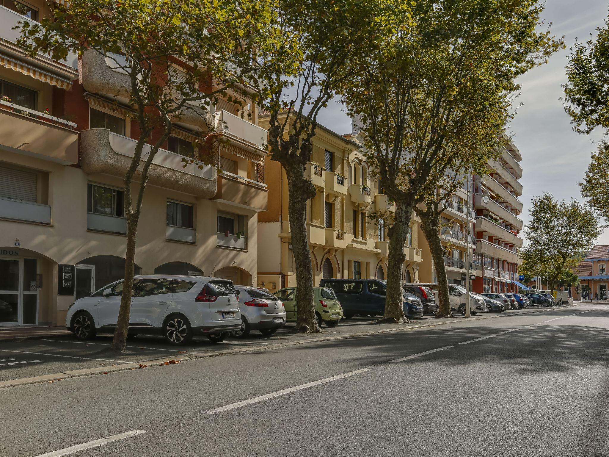 Photo 16 - 1 bedroom Apartment in Arcachon with sea view