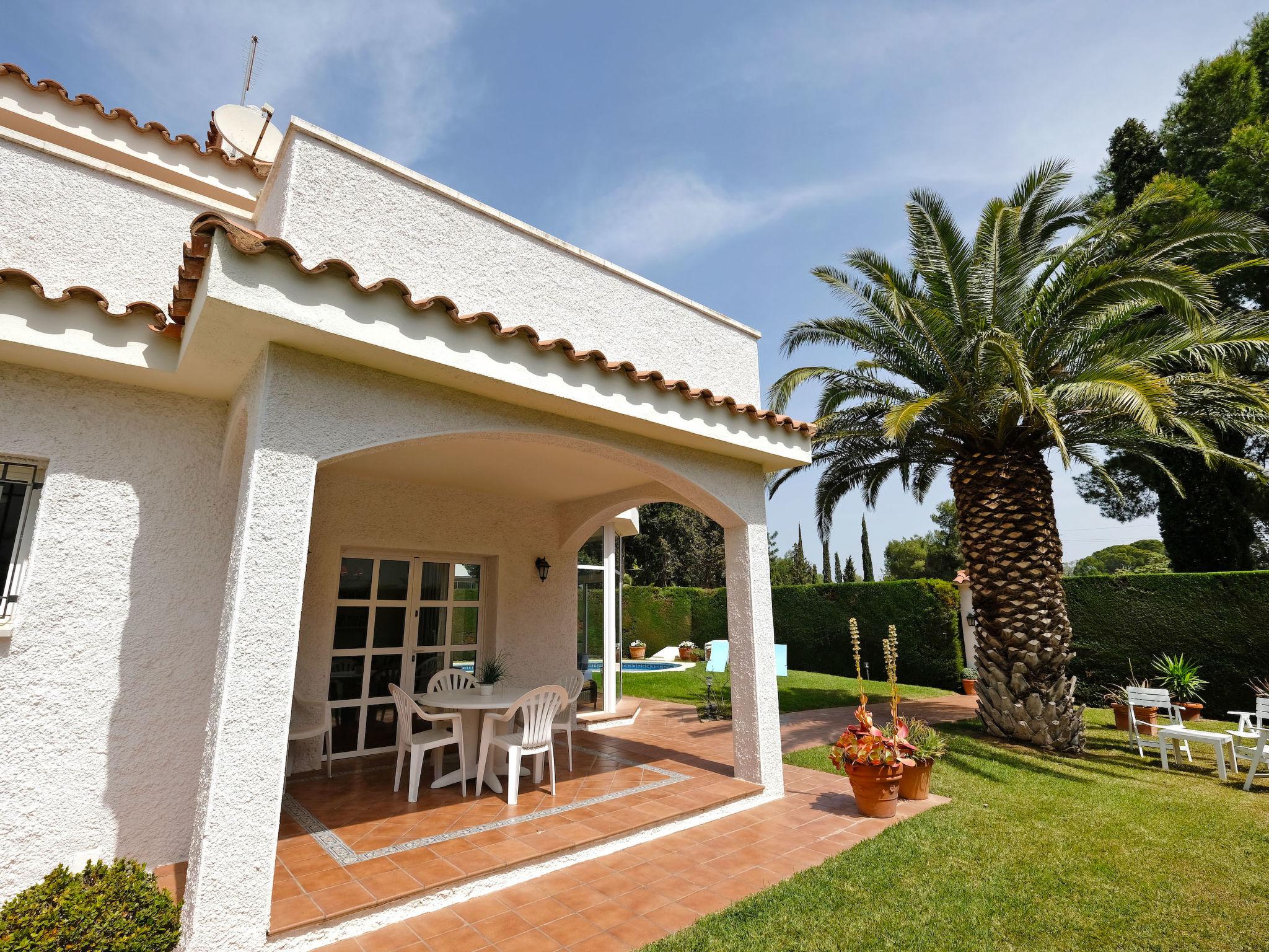 Photo 13 - 2 bedroom House in Cambrils with private pool and garden