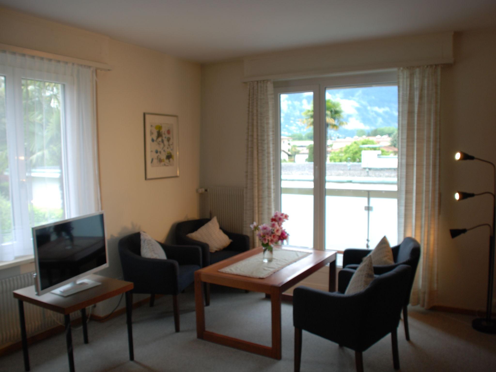 Foto 5 - Apartamento de 2 habitaciones en Ascona con terraza y vistas a la montaña