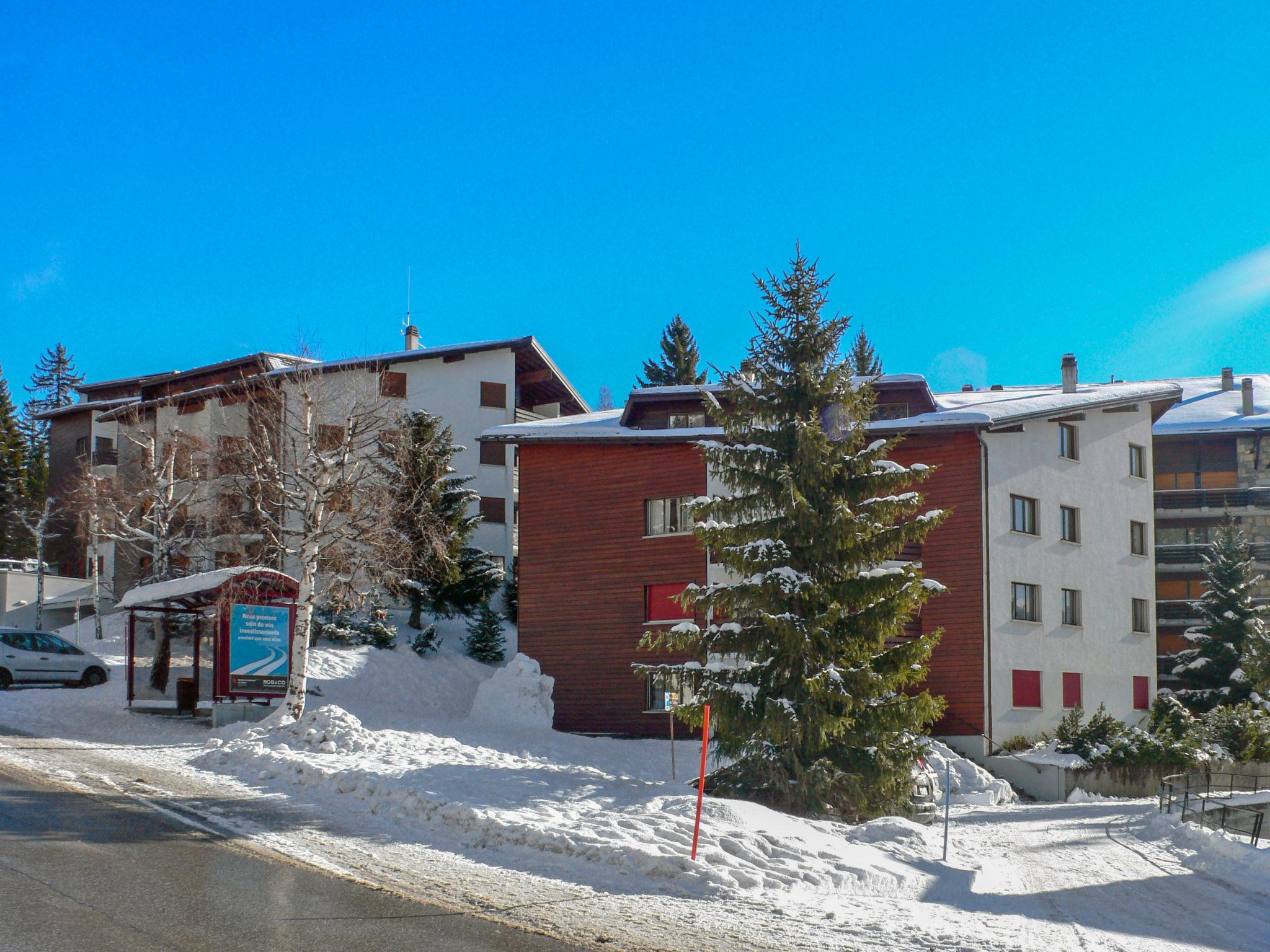 Foto 6 - Appartamento con 3 camere da letto a Crans-Montana con vista sulle montagne