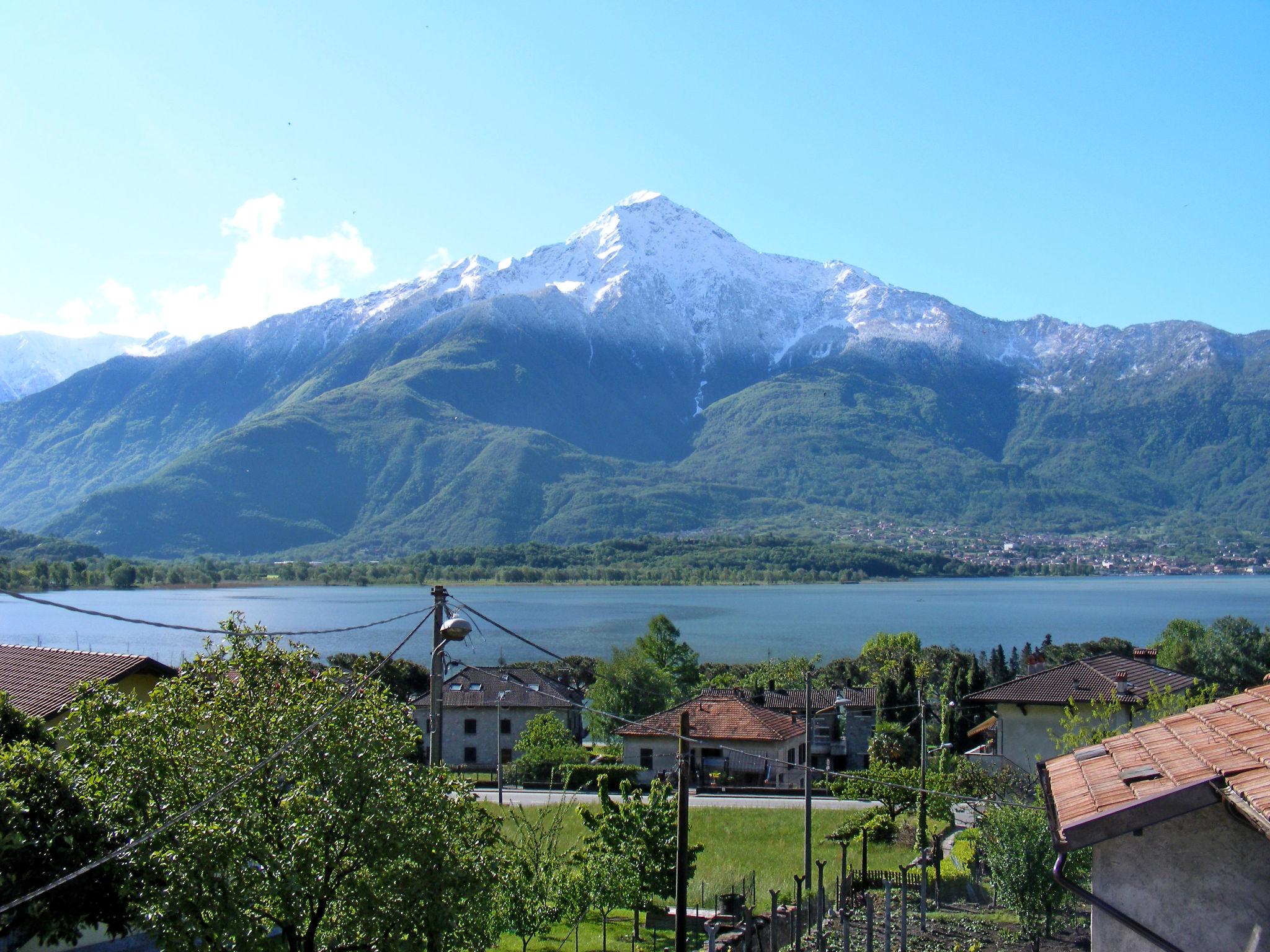 Foto 18 - Appartamento con 2 camere da letto a Gera Lario con giardino e vista sulle montagne