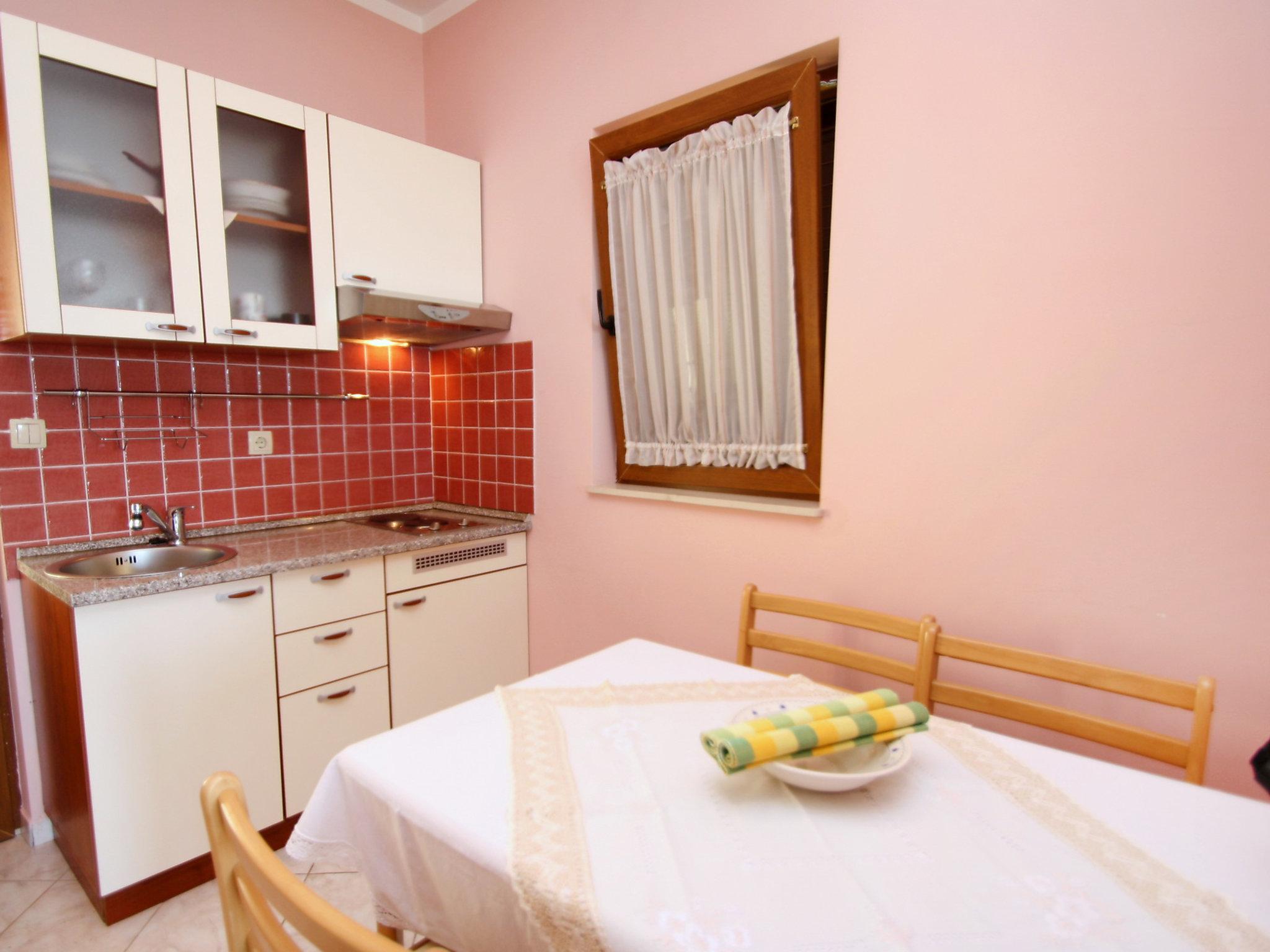Foto 9 - Appartamento con 1 camera da letto a Ragusa con piscina e vista mare