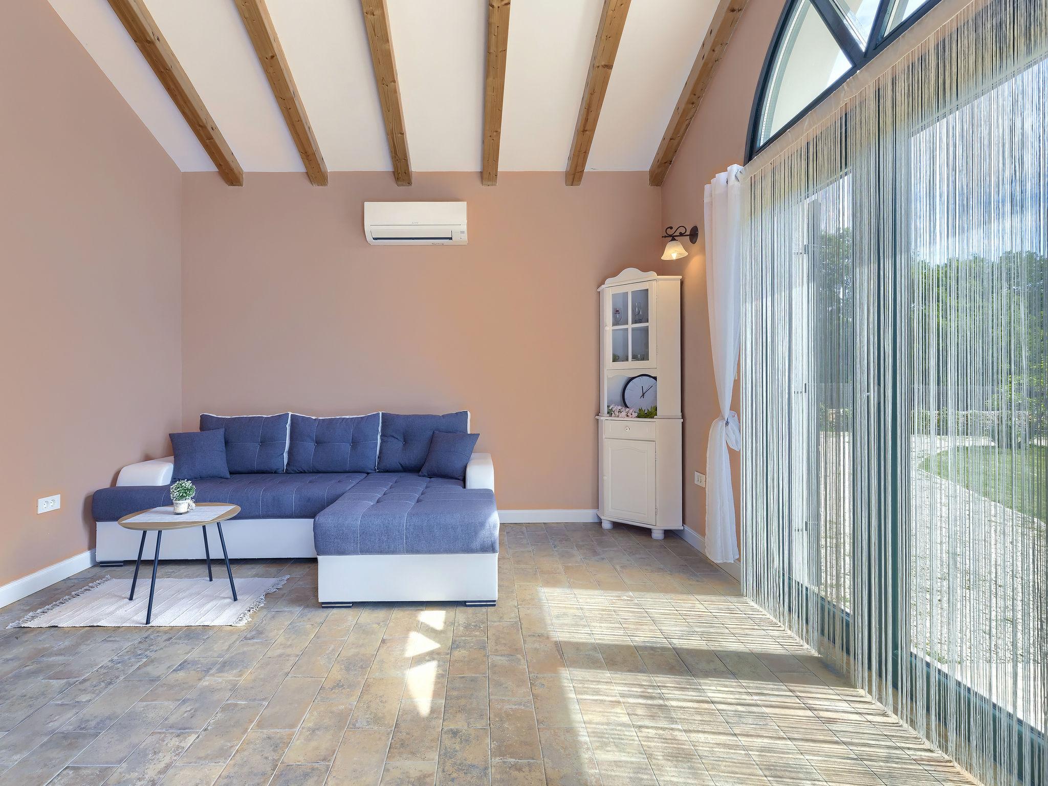 Photo 36 - 4 bedroom House in Rovinj with private pool and garden