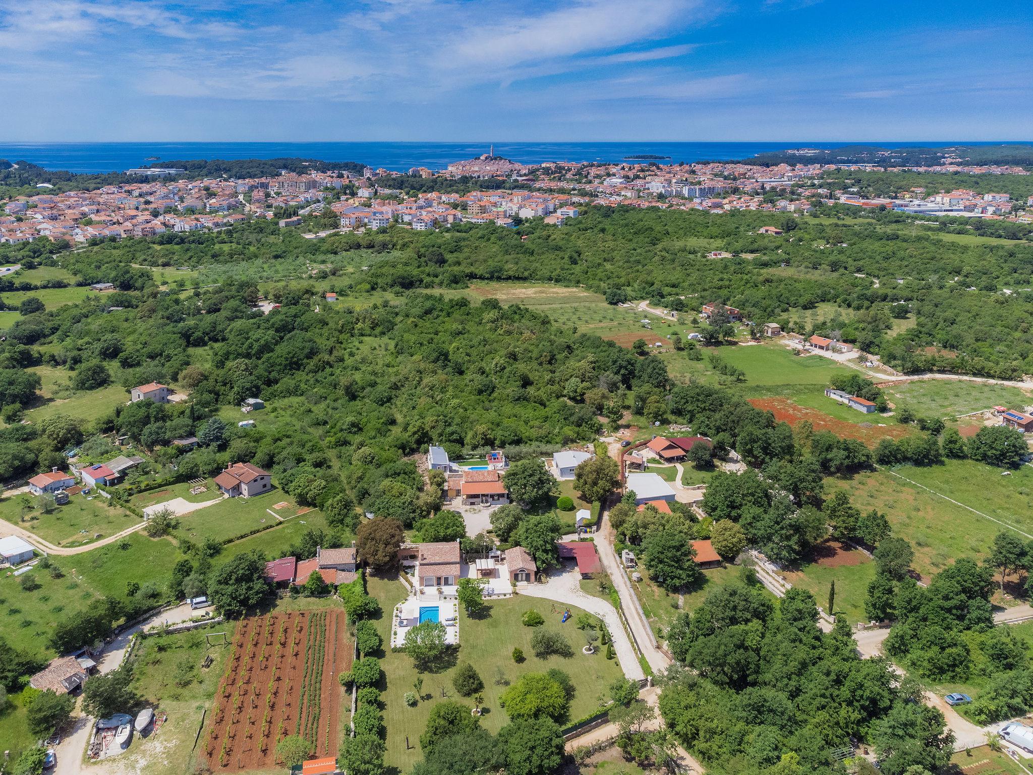 Foto 6 - Casa de 4 quartos em Rovinj com piscina privada e jardim