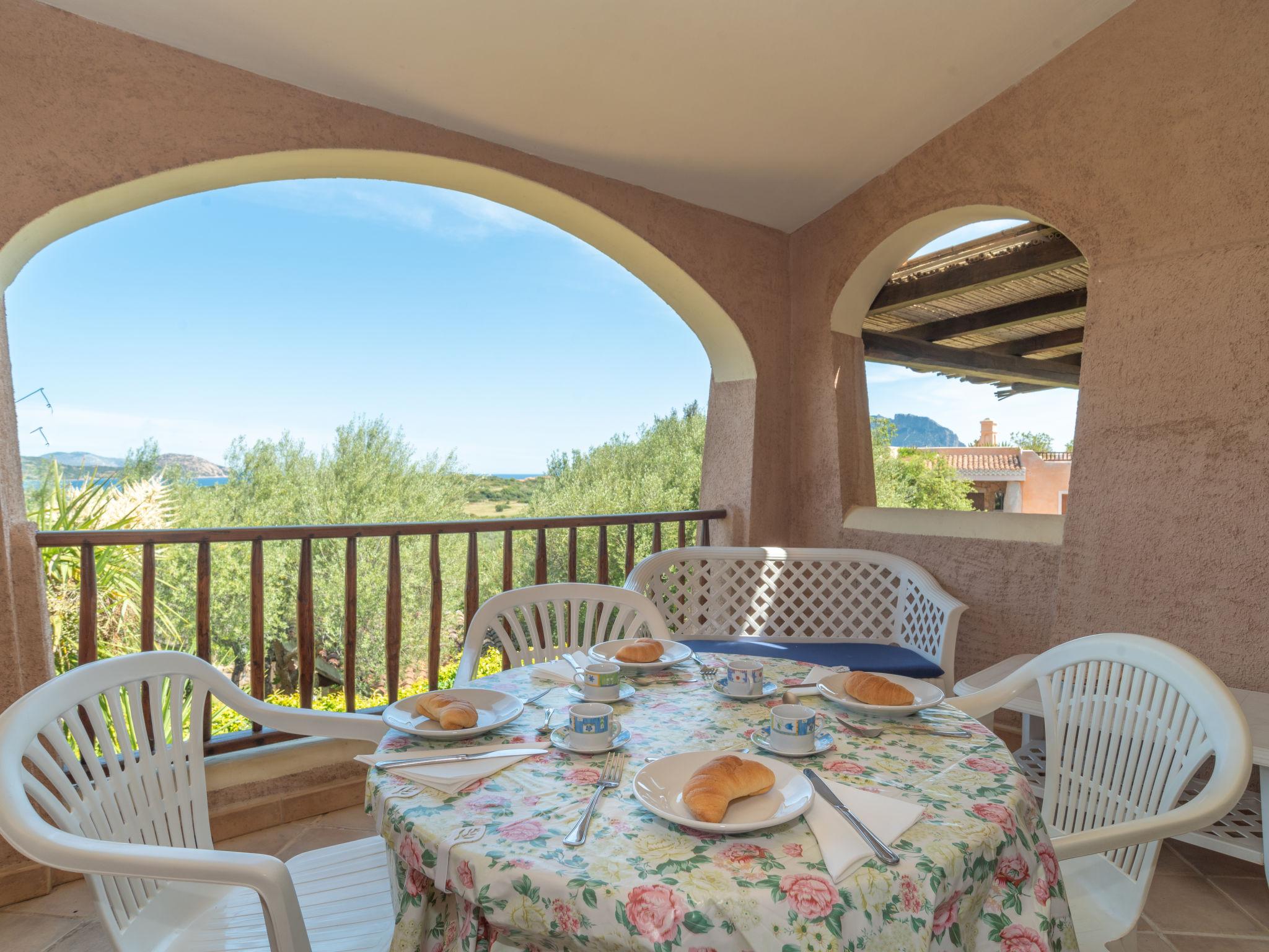 Photo 4 - Maison de 1 chambre à Loiri Porto San Paolo avec piscine et jardin