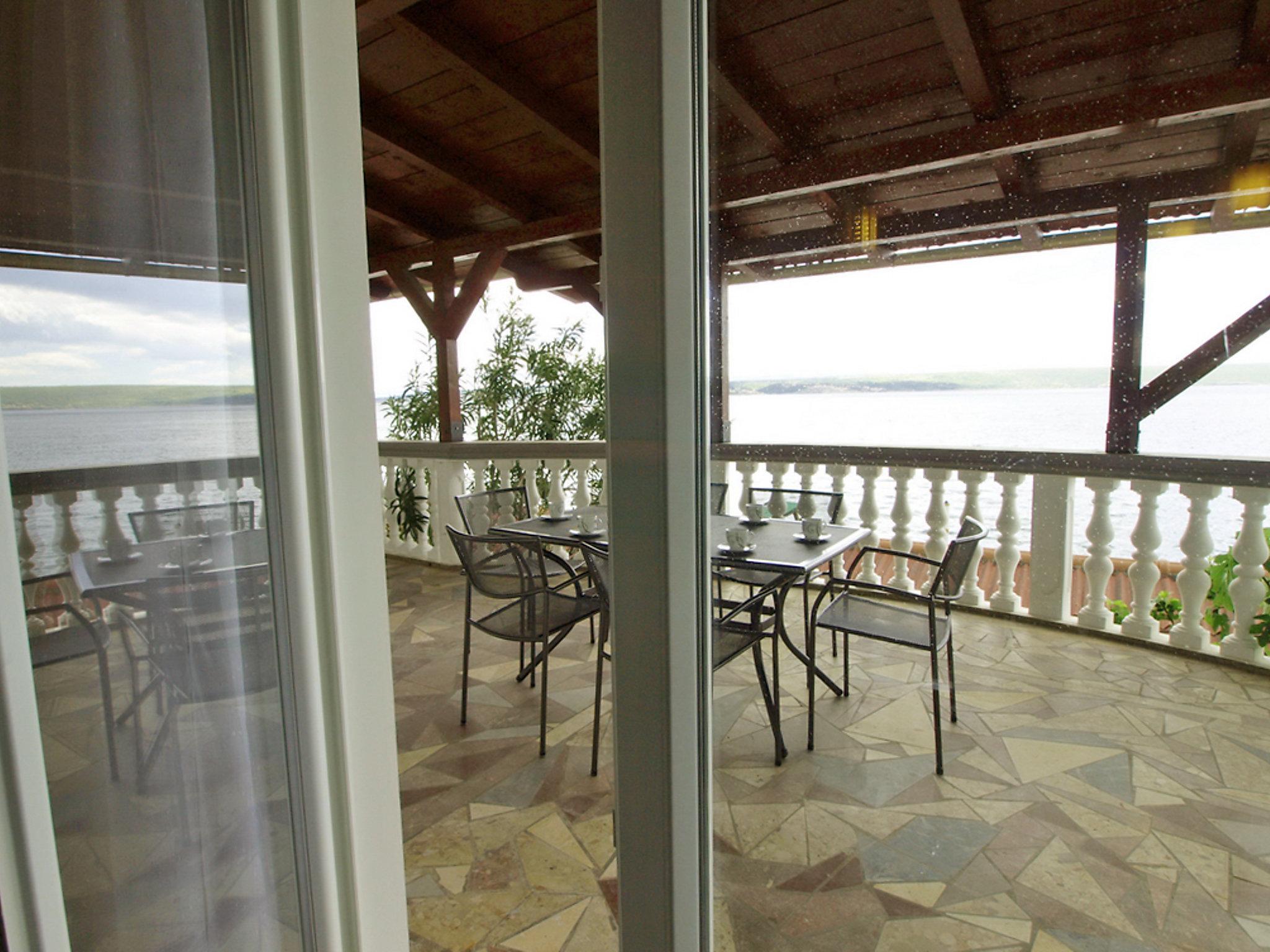 Foto 13 - Apartment mit 3 Schlafzimmern in Jasenice mit terrasse und blick aufs meer