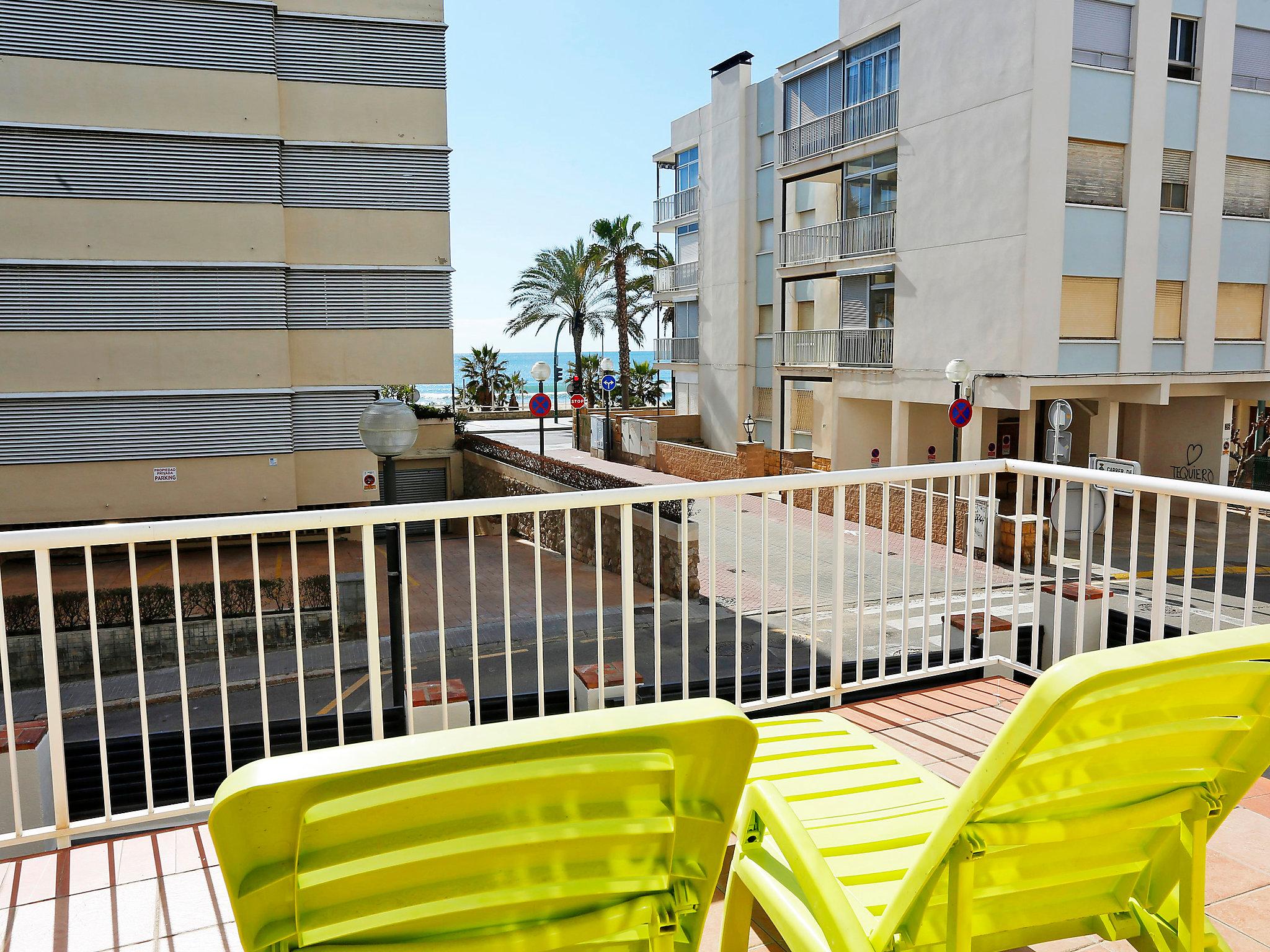 Foto 5 - Casa de 4 habitaciones en Salou con terraza y vistas al mar