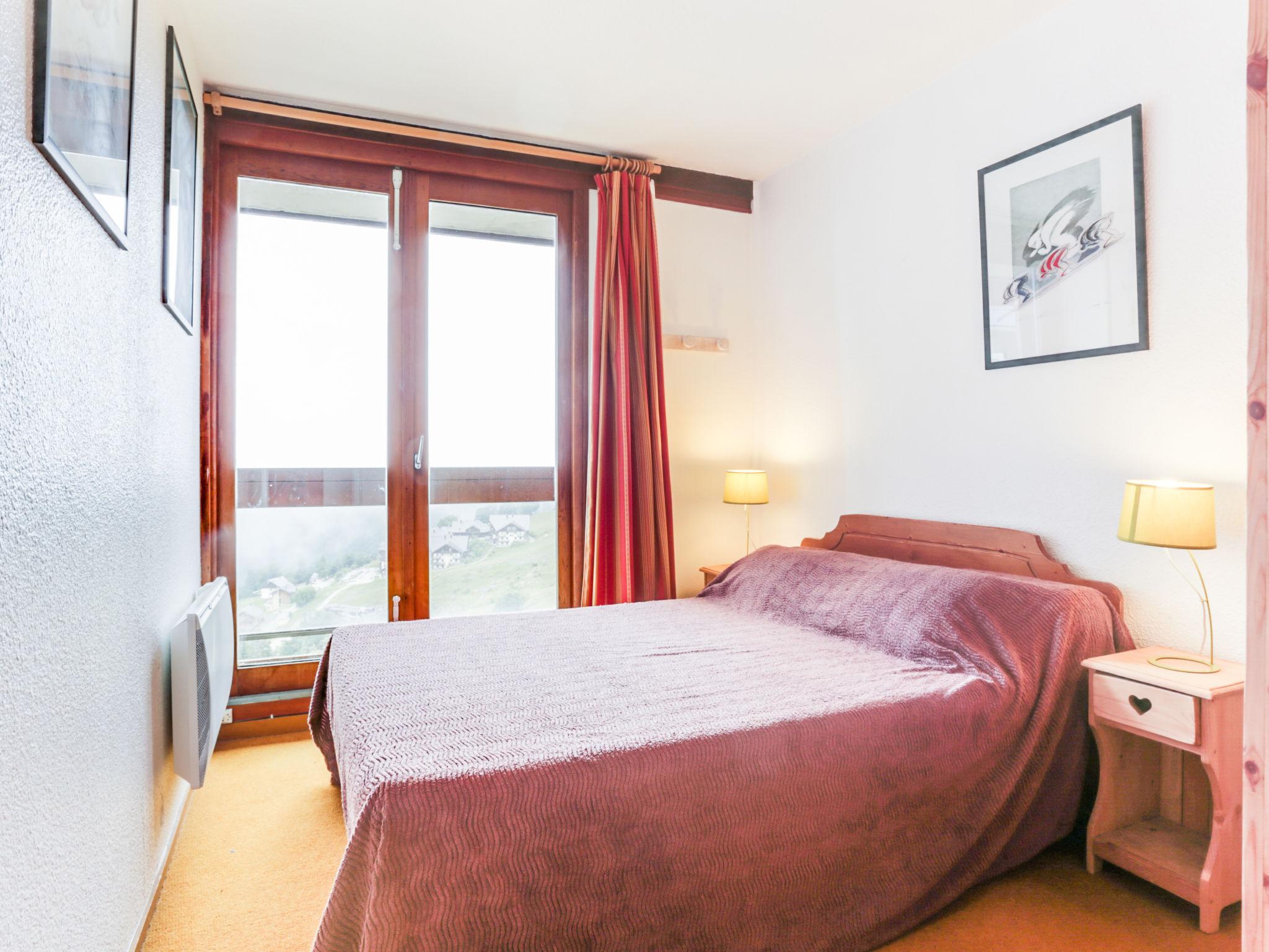 Foto 3 - Apartment mit 2 Schlafzimmern in Villarembert mit schwimmbad und blick auf die berge