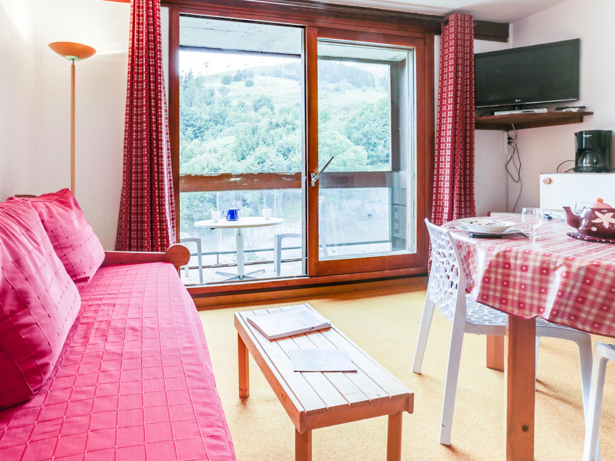 Foto 8 - Apartment mit 2 Schlafzimmern in Villarembert mit schwimmbad und blick auf die berge