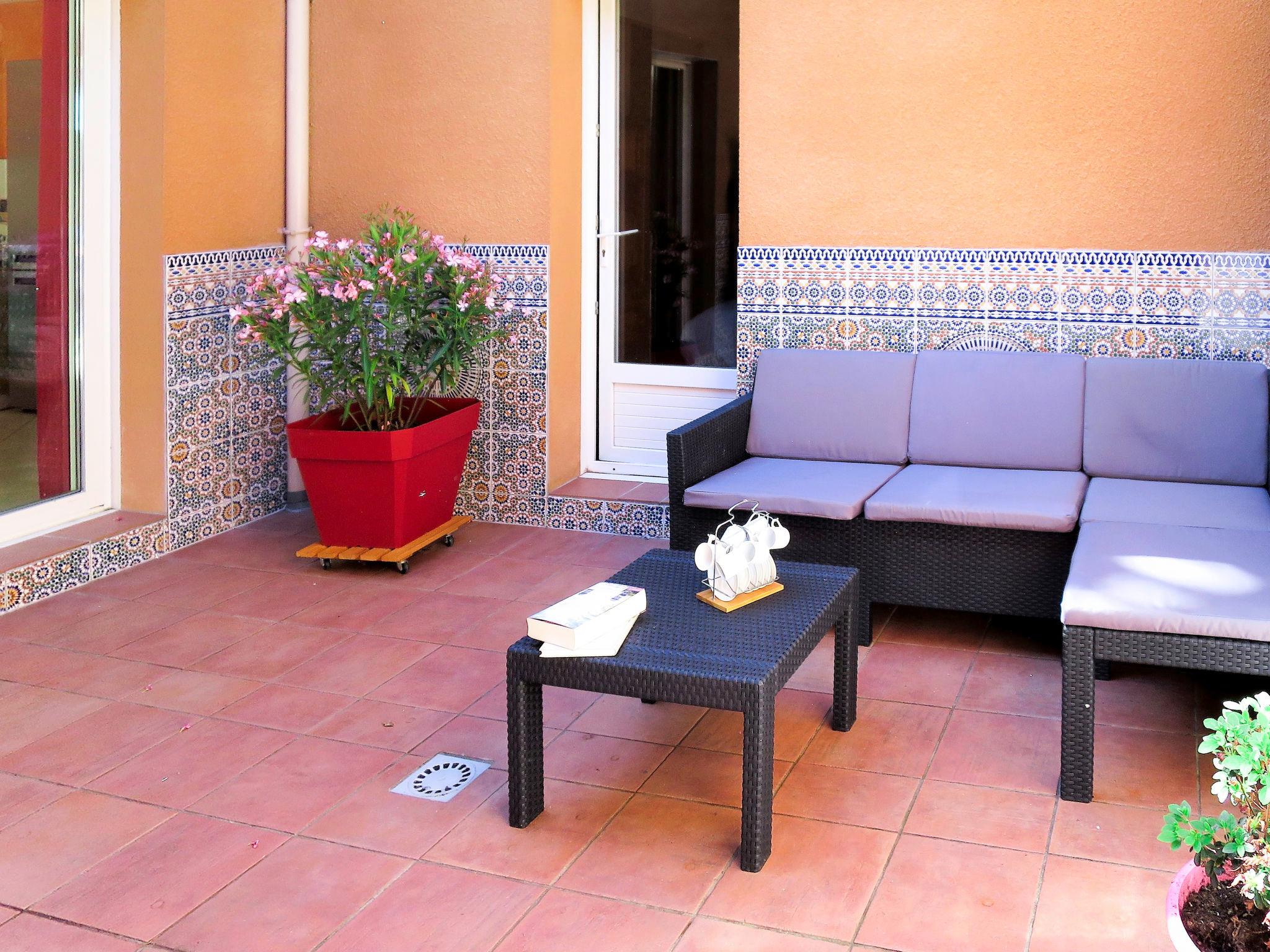 Photo 3 - 3 bedroom House in Naujac-sur-Mer with private pool and sea view