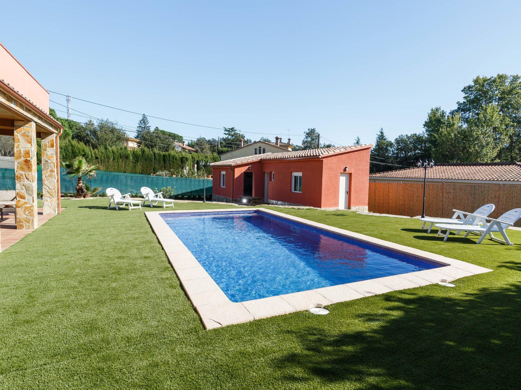 Photo 27 - Maison de 5 chambres à Caldes de Malavella avec piscine privée et jardin