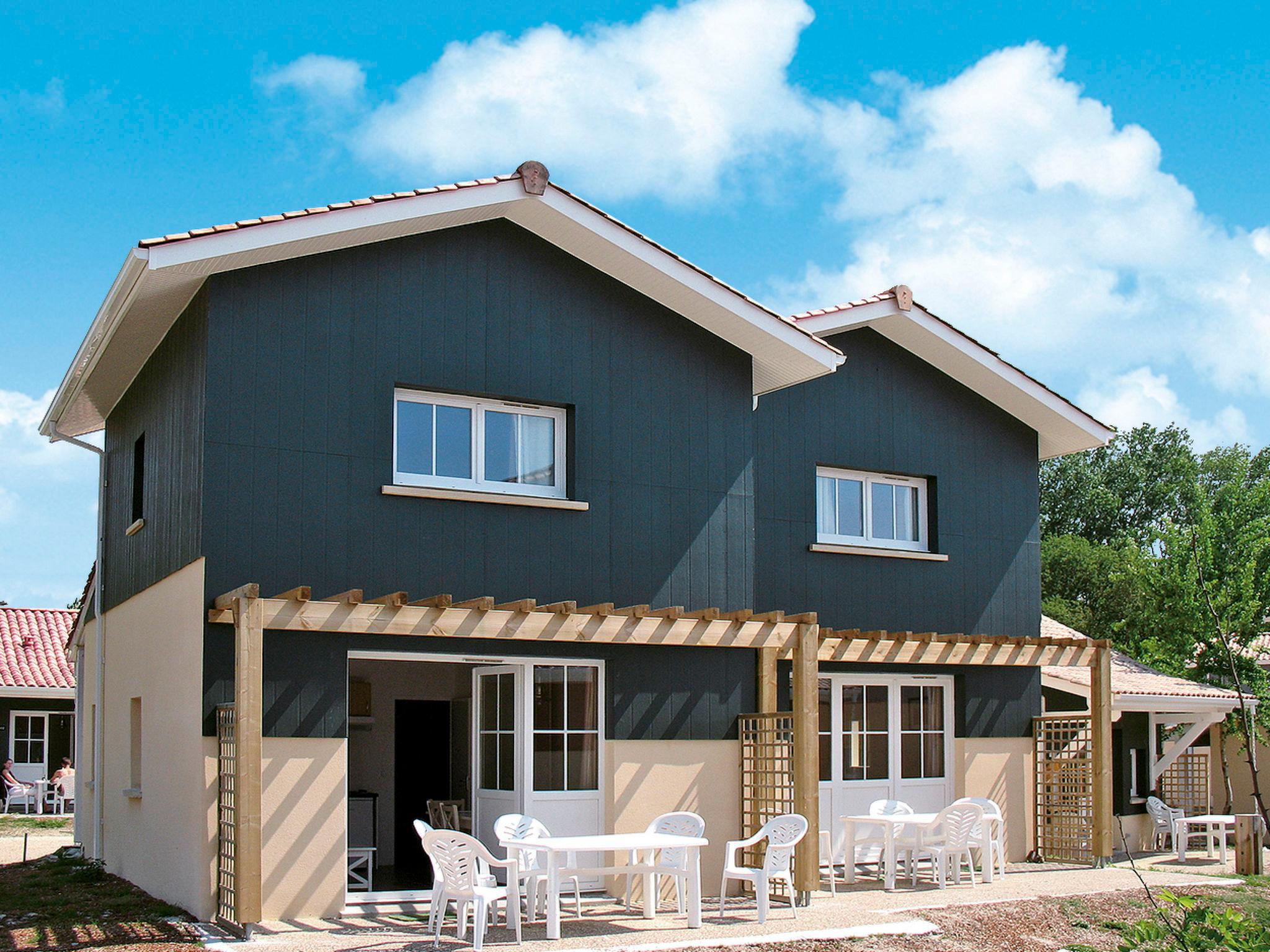 Foto 1 - Haus mit 2 Schlafzimmern in Arès mit schwimmbad und blick aufs meer