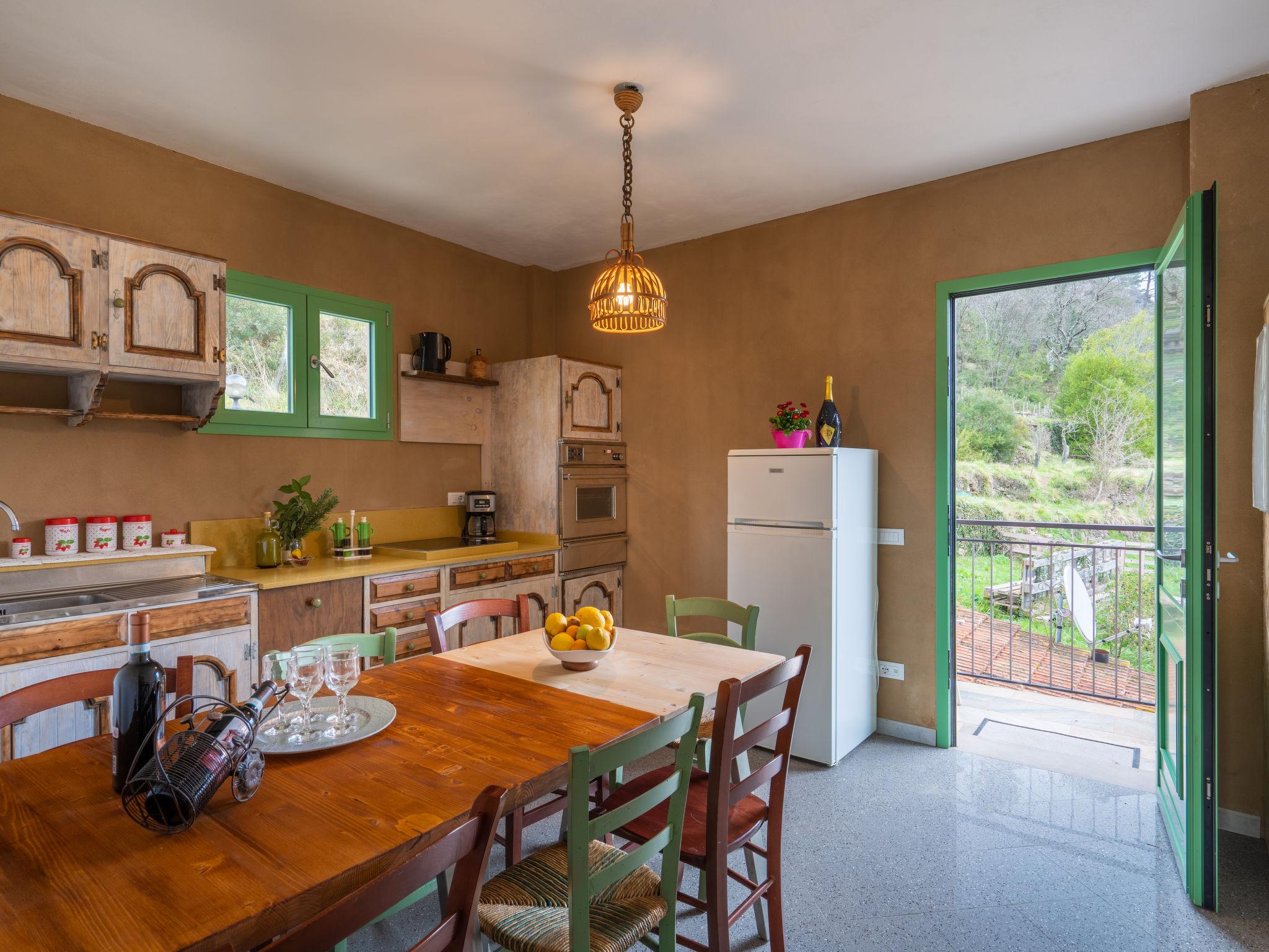 Photo 1 - Maison de 4 chambres à Stellanello avec jardin et terrasse