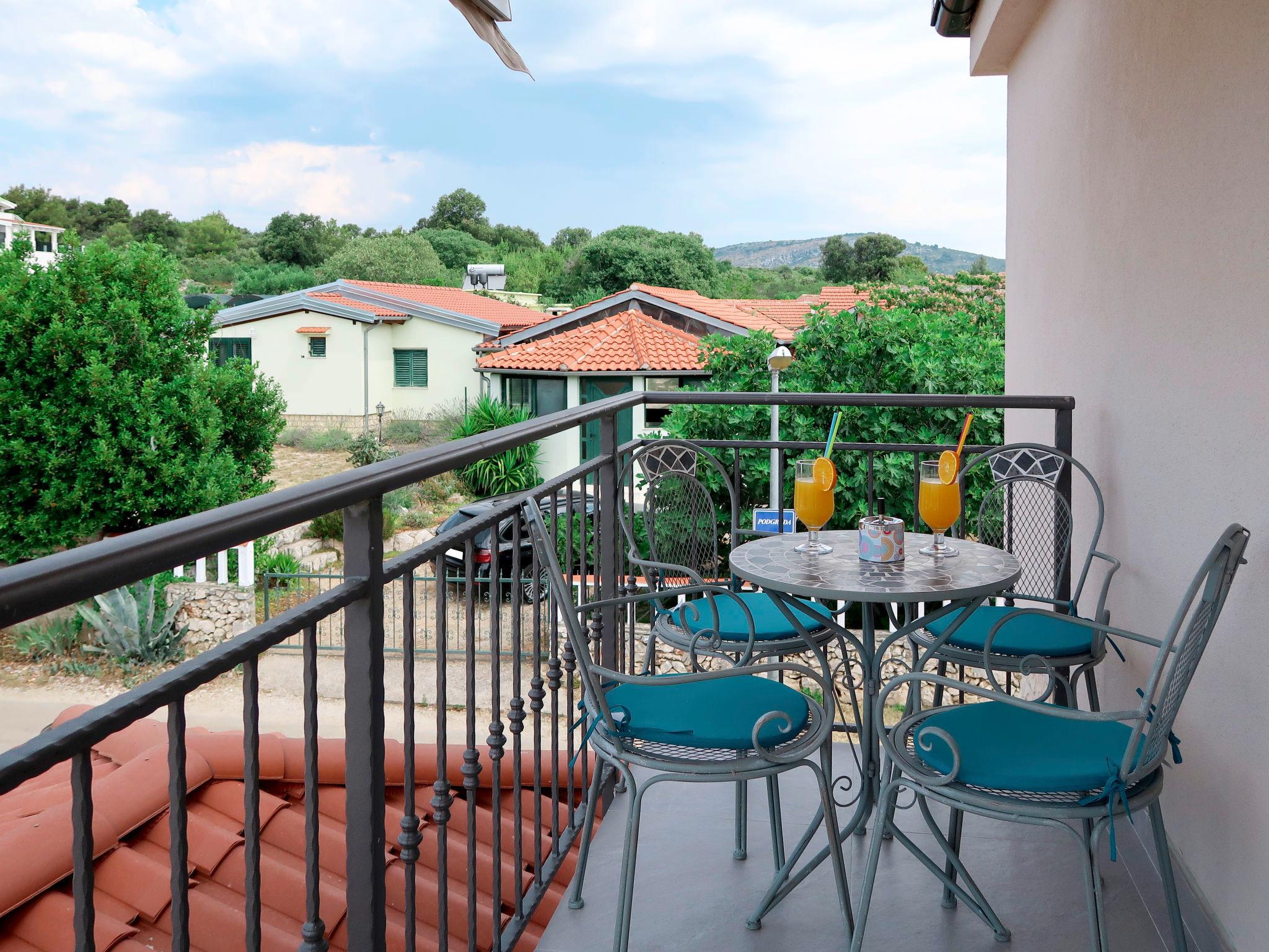 Photo 1 - Appartement de 2 chambres à Rogoznica avec piscine et jardin