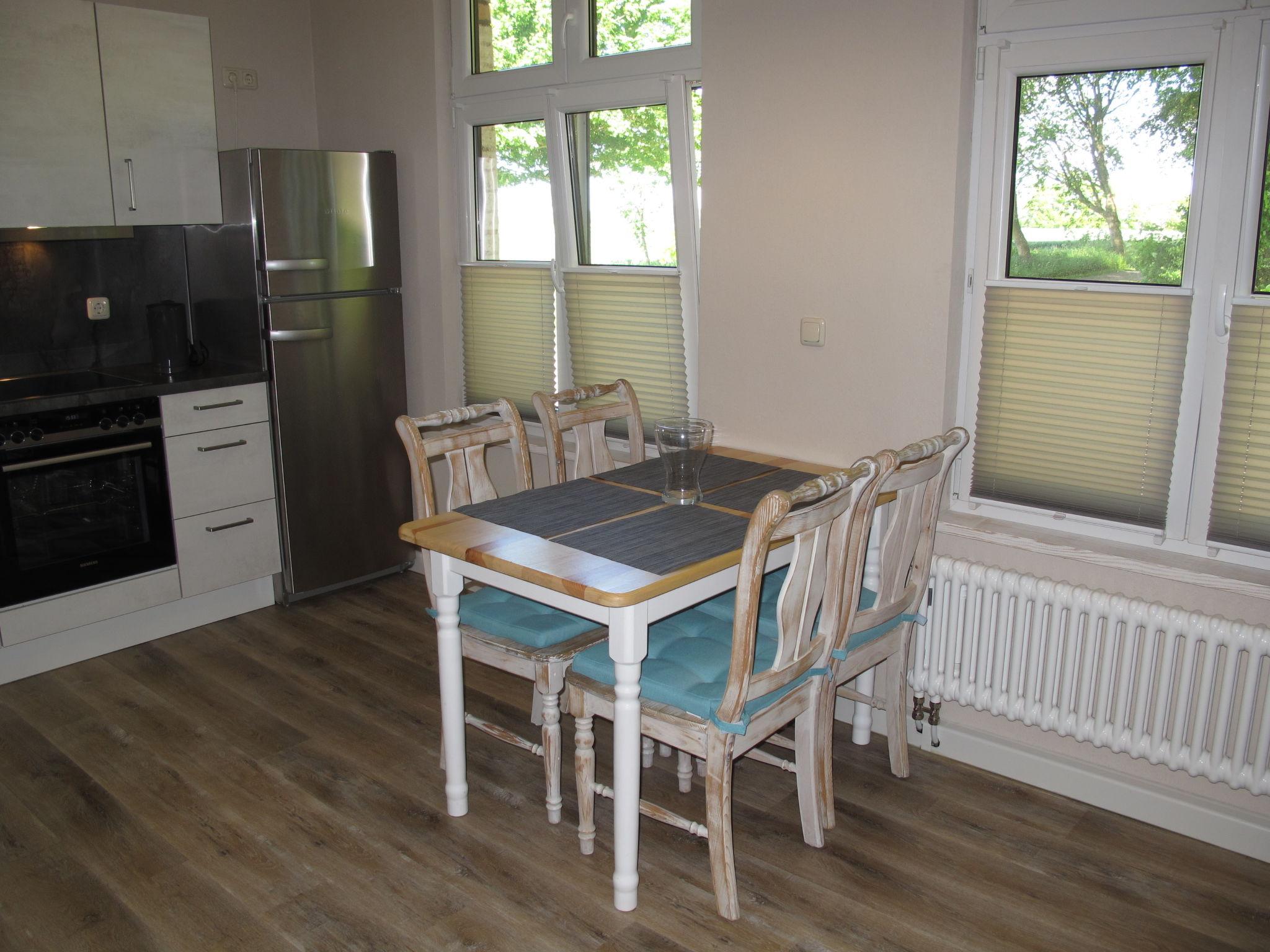 Photo 9 - 1 bedroom Apartment in Ribnitz-Damgarten with garden and sea view