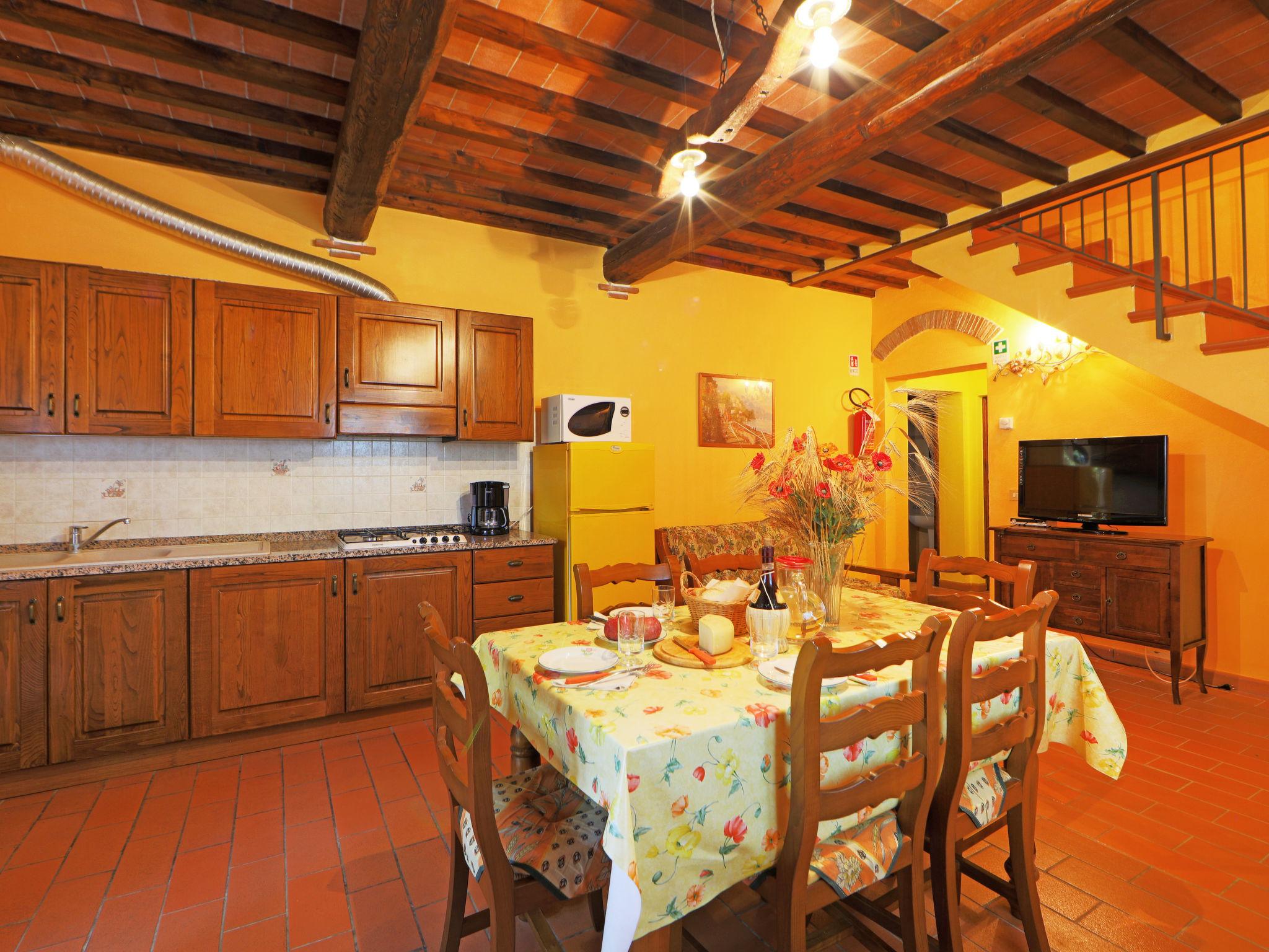 Photo 11 - 2 bedroom House in Montaione with swimming pool and garden