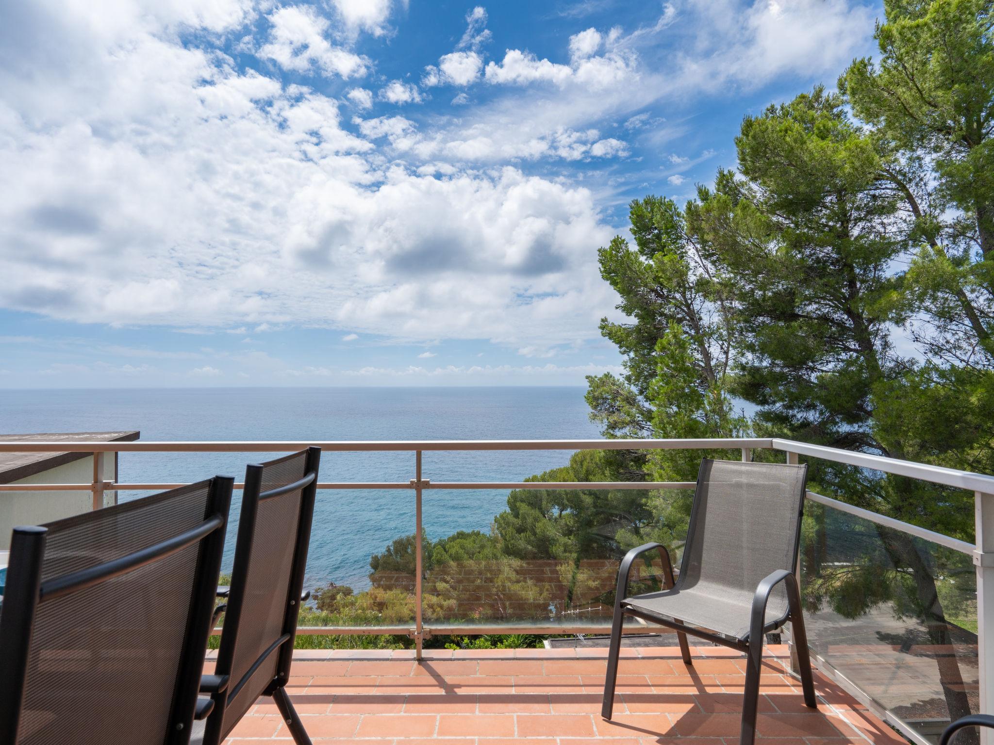 Foto 2 - Casa de 3 quartos em Andora com piscina privada e vistas do mar