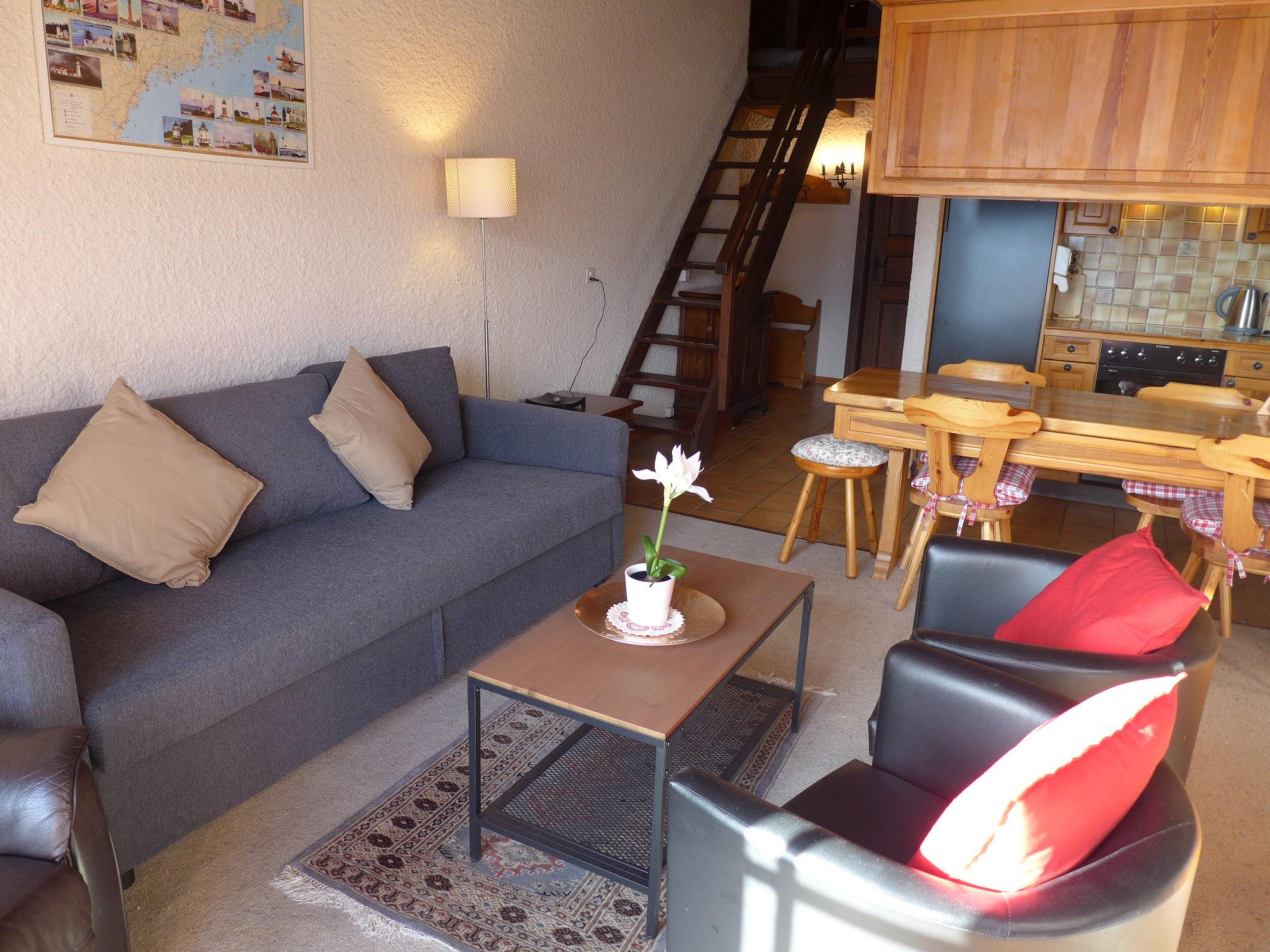Foto 6 - Apartamento de 1 habitación en Ollon con sauna y vistas a la montaña