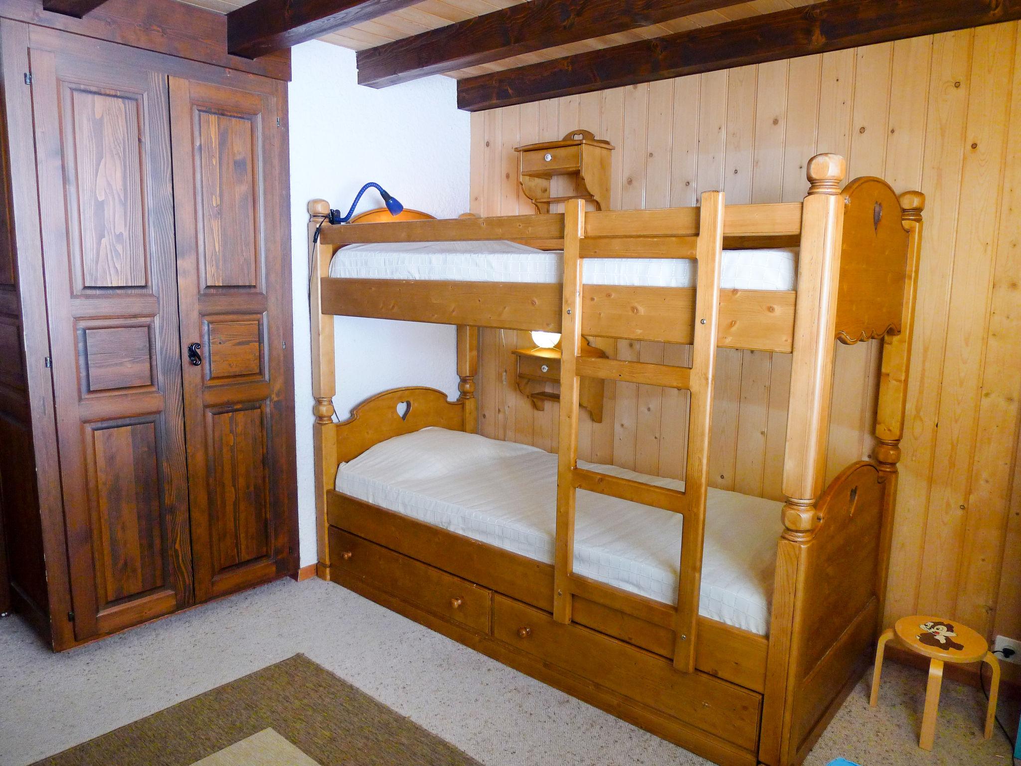 Photo 7 - 1 bedroom Apartment in Ollon with sauna and mountain view