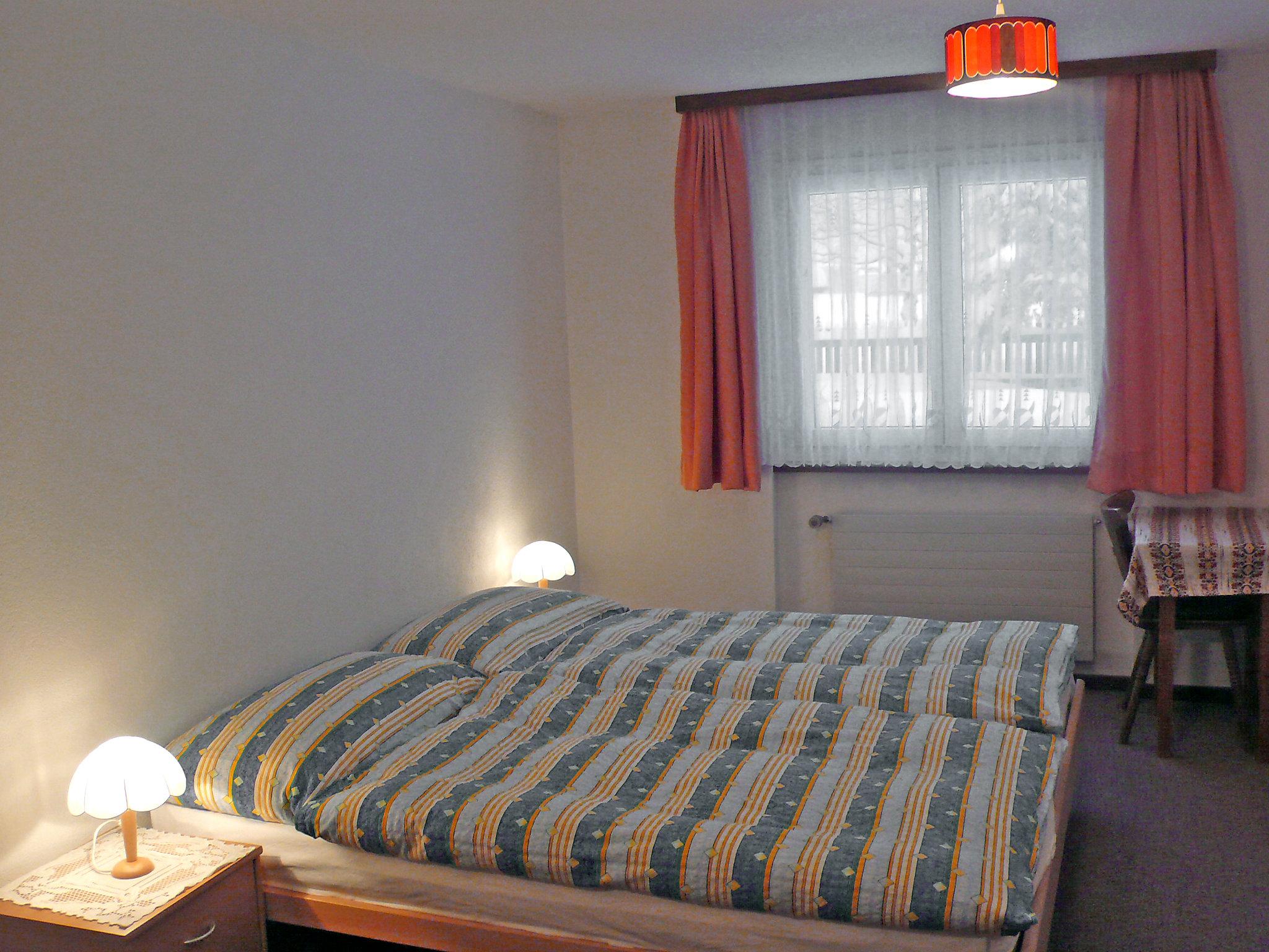 Foto 4 - Apartment mit 2 Schlafzimmern in Saas-Grund mit garten und blick auf die berge