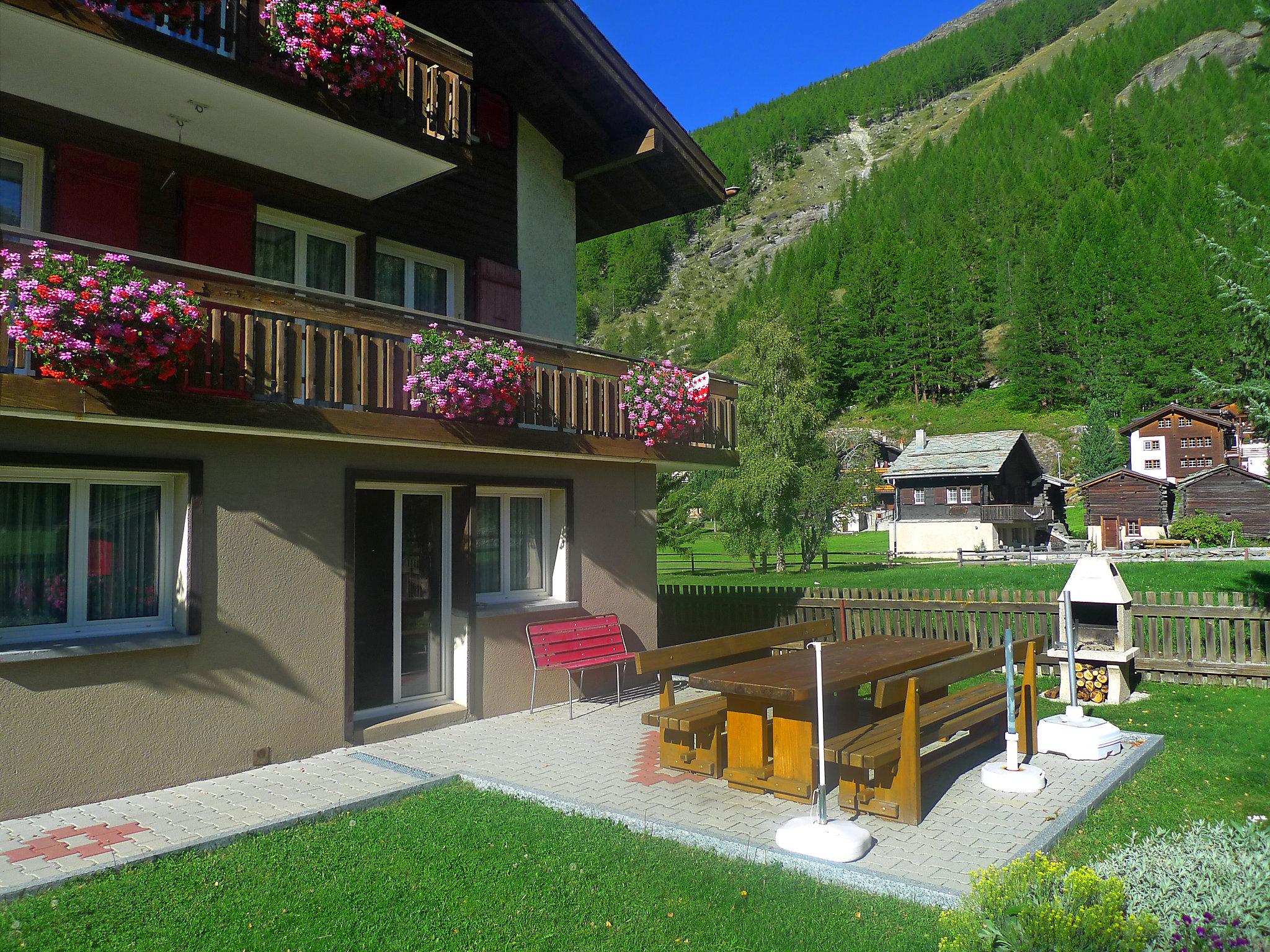 Foto 5 - Apartment mit 2 Schlafzimmern in Saas-Grund mit garten und blick auf die berge