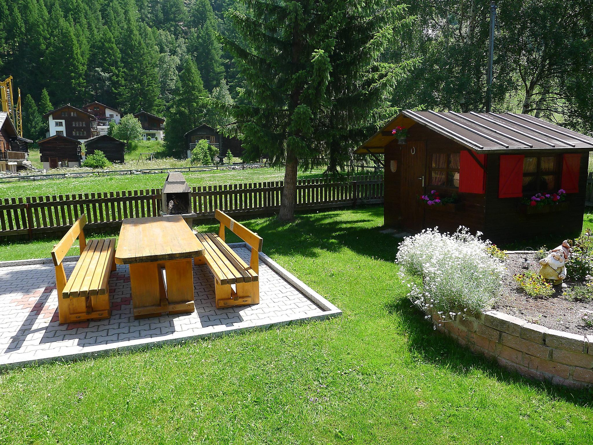 Photo 11 - 2 bedroom Apartment in Saas-Grund with garden and mountain view