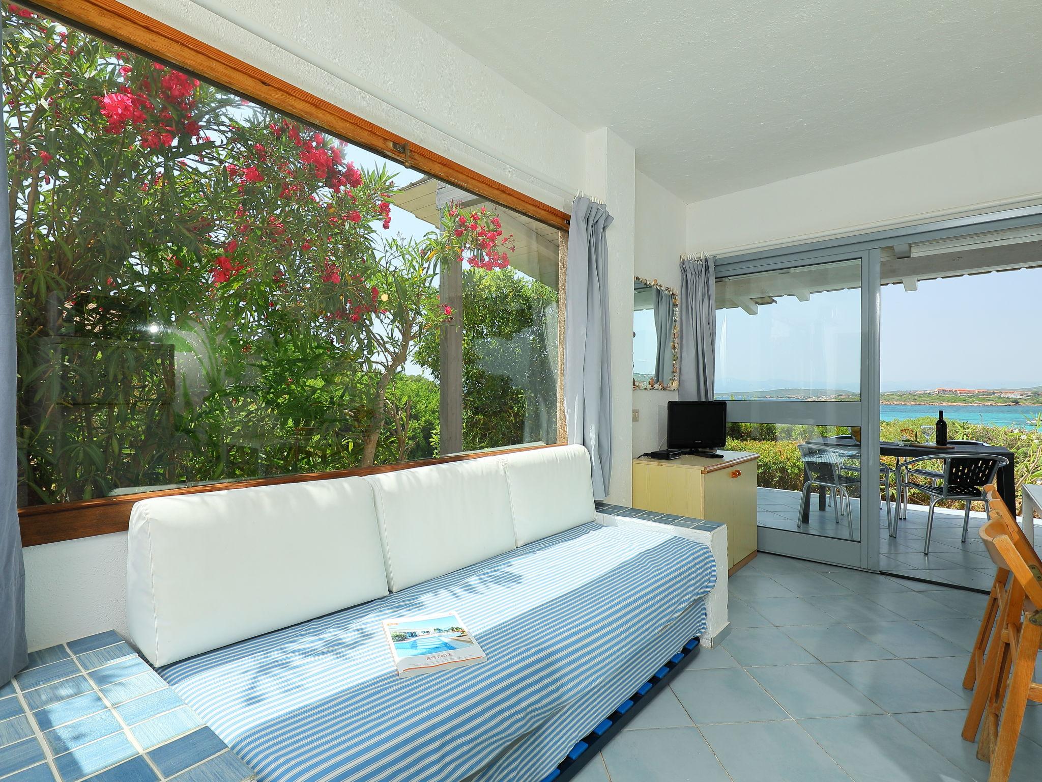 Foto 5 - Apartamento de 1 habitación en Golfo Aranci con jardín y vistas al mar