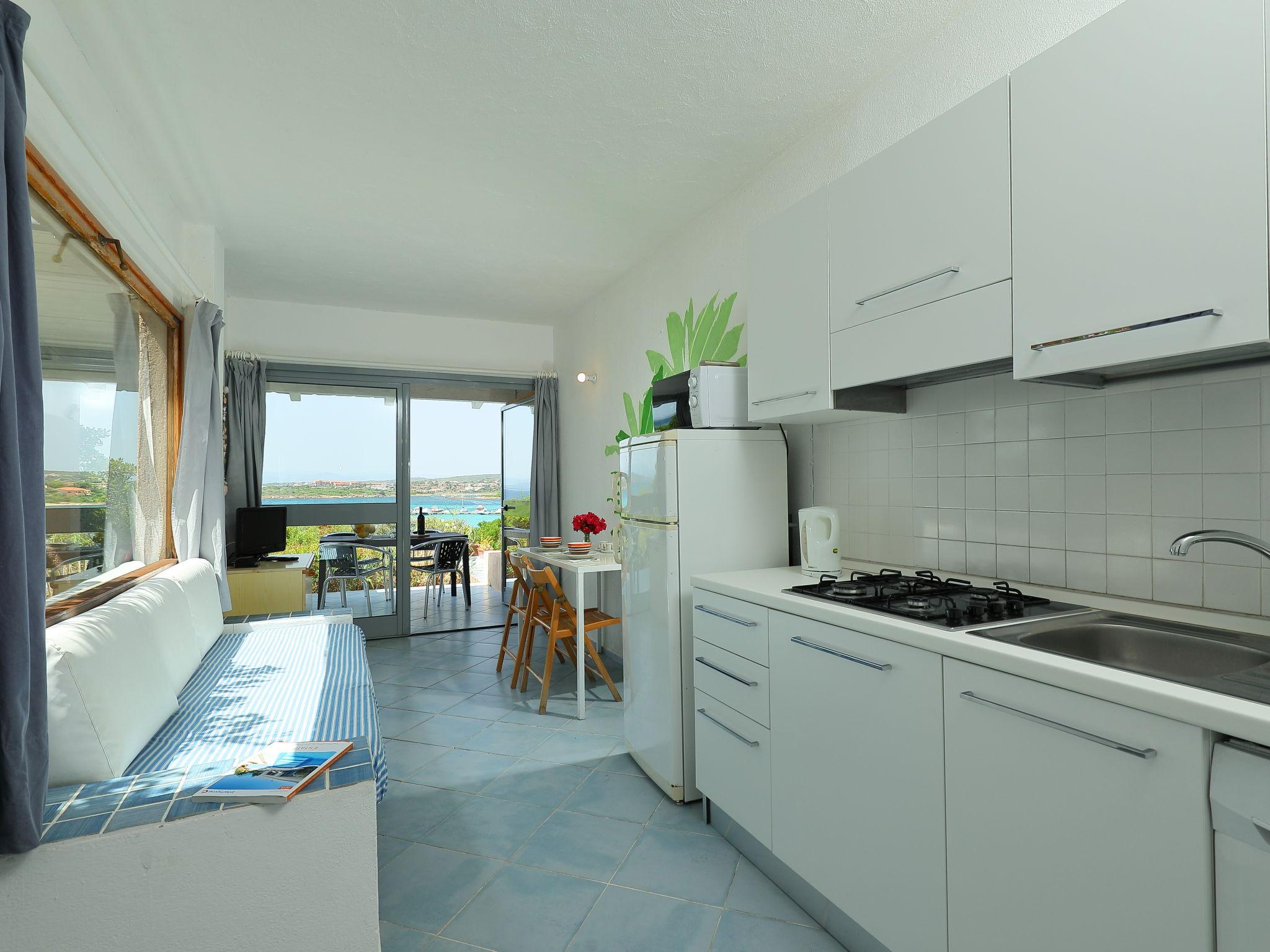 Foto 4 - Apartamento de 1 habitación en Golfo Aranci con jardín y vistas al mar